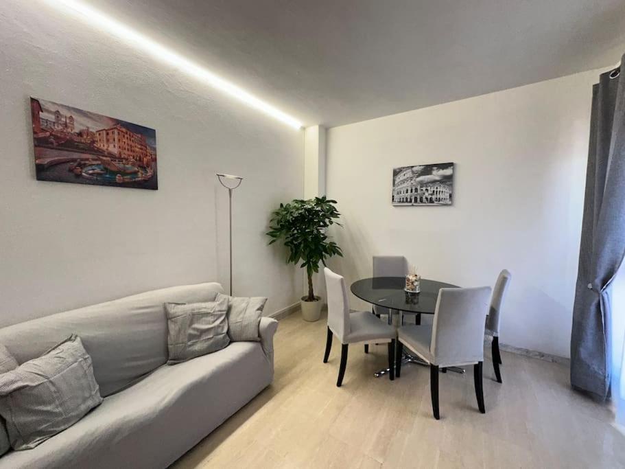 Eur-motagnola attico 2bedr apt 280 terrace view