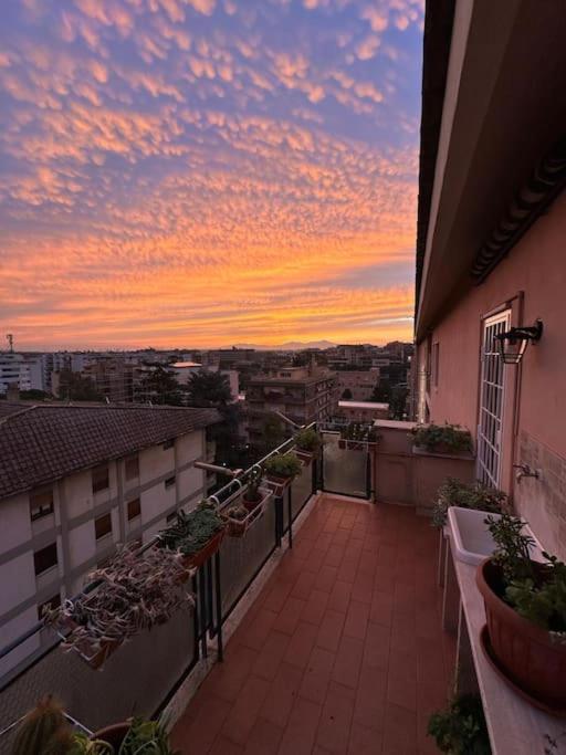 Eur-motagnola attico 2bedr apt 280 terrace view