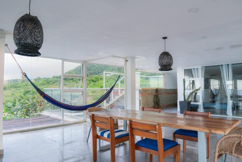Amazing beach house with pool