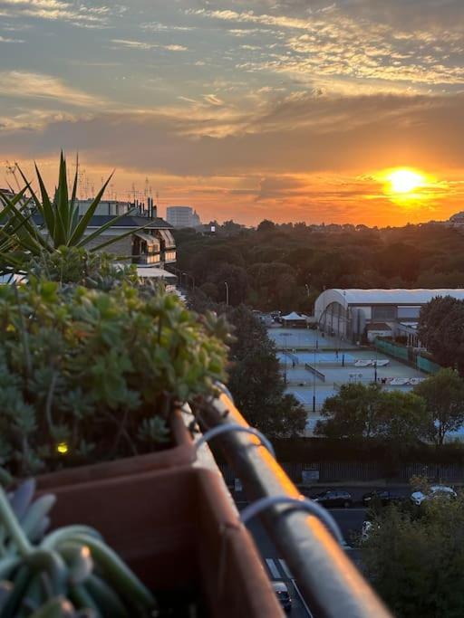 Eur-motagnola attico 2bedr apt 280 terrace view