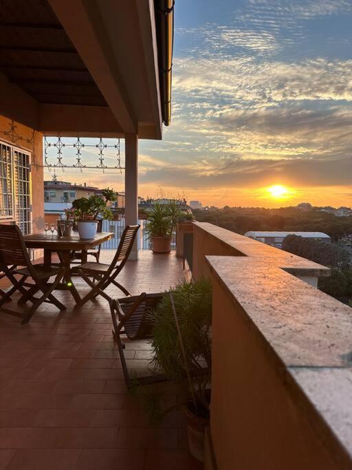 Eur-motagnola attico 2bedr apt 280 terrace view
