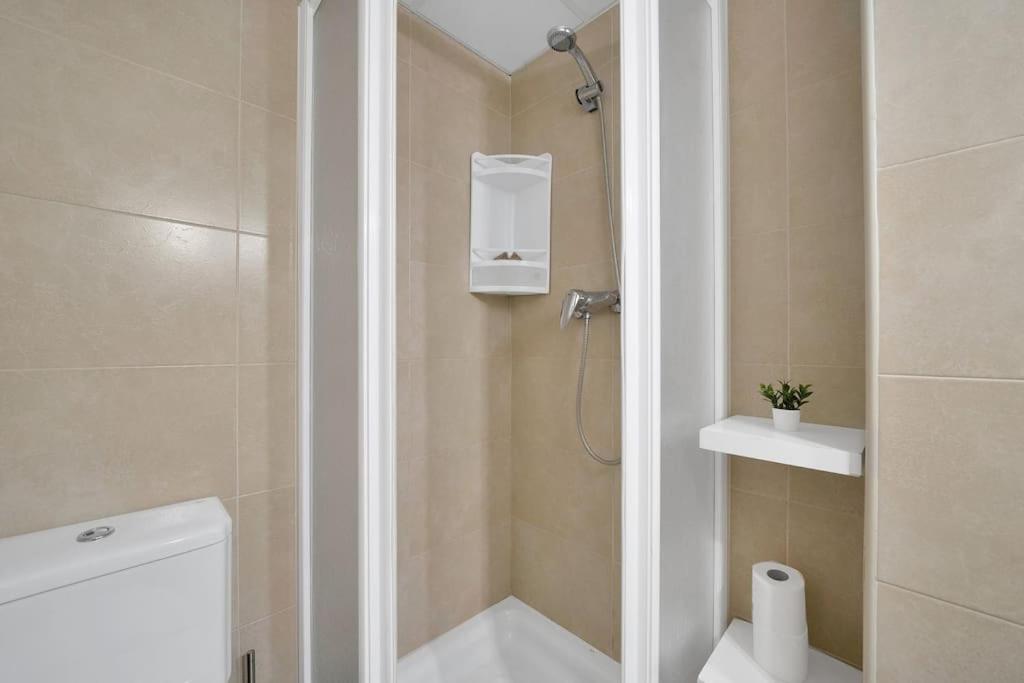Apartamento con terraza y piscina en Puerto Marina - MISTRAL view 5