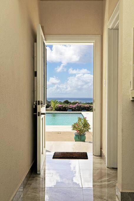 Ocean View Villa with pool