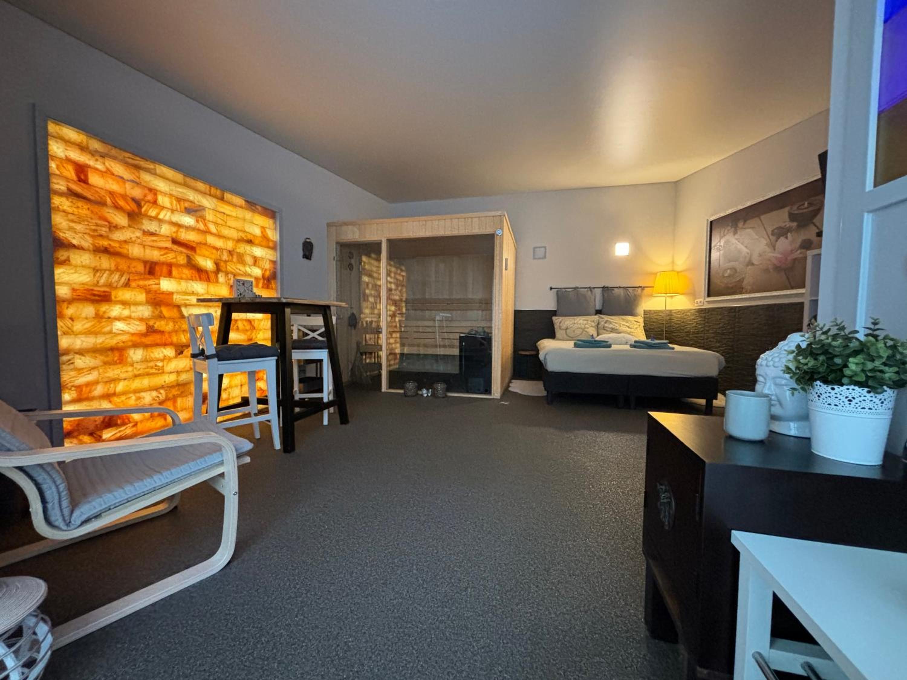 Relax Trois Bornes - De Grenspost