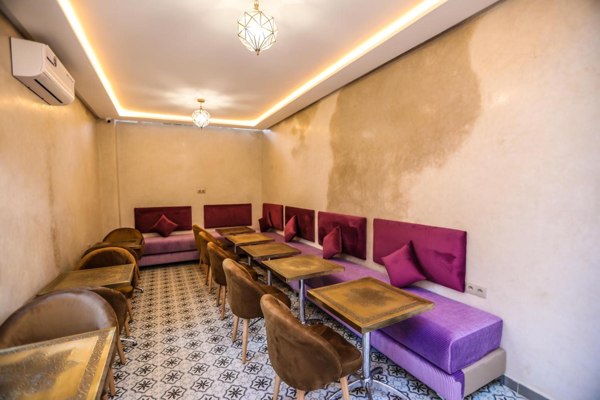lounge