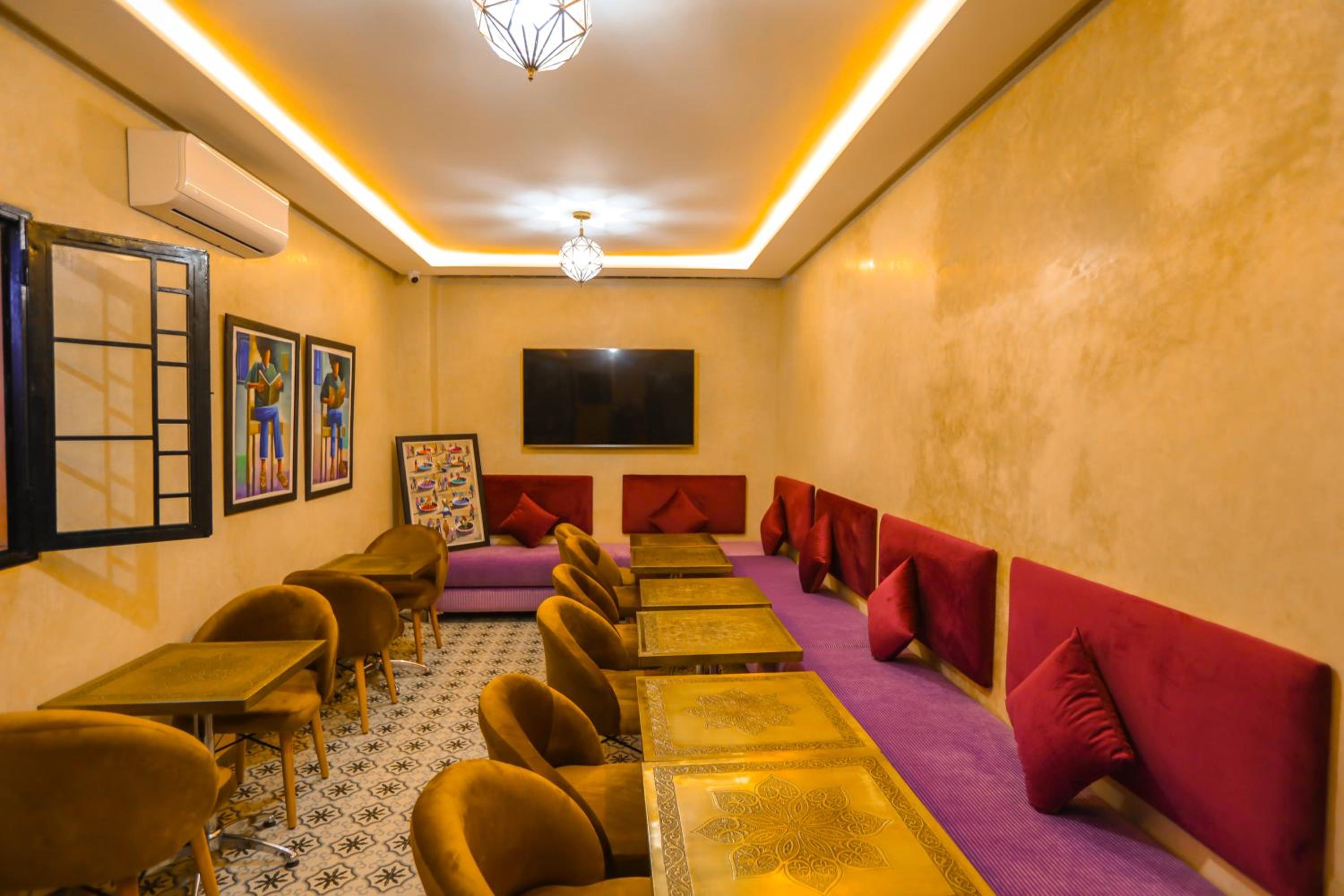 lounge