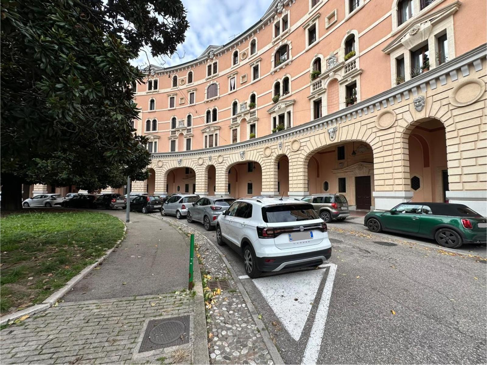 Welc-ōM Palazzo Esedra view 2