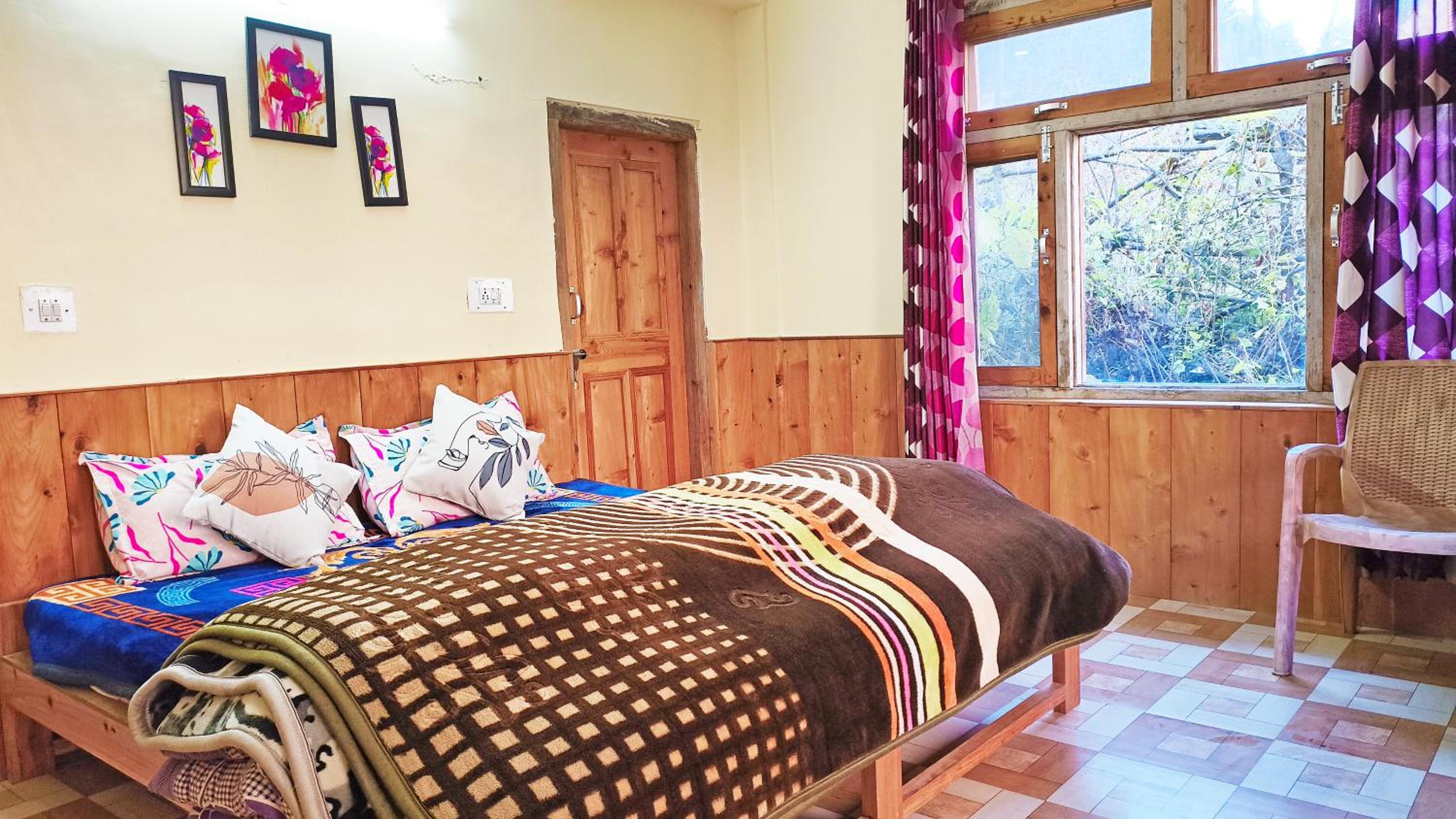WoodRose Ecostay - Tirthan Valley