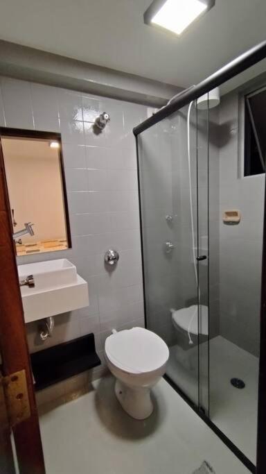 Quitinete reformada no Centro!
