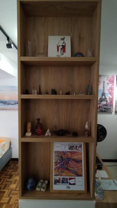 Quitinete reformada no Centro!