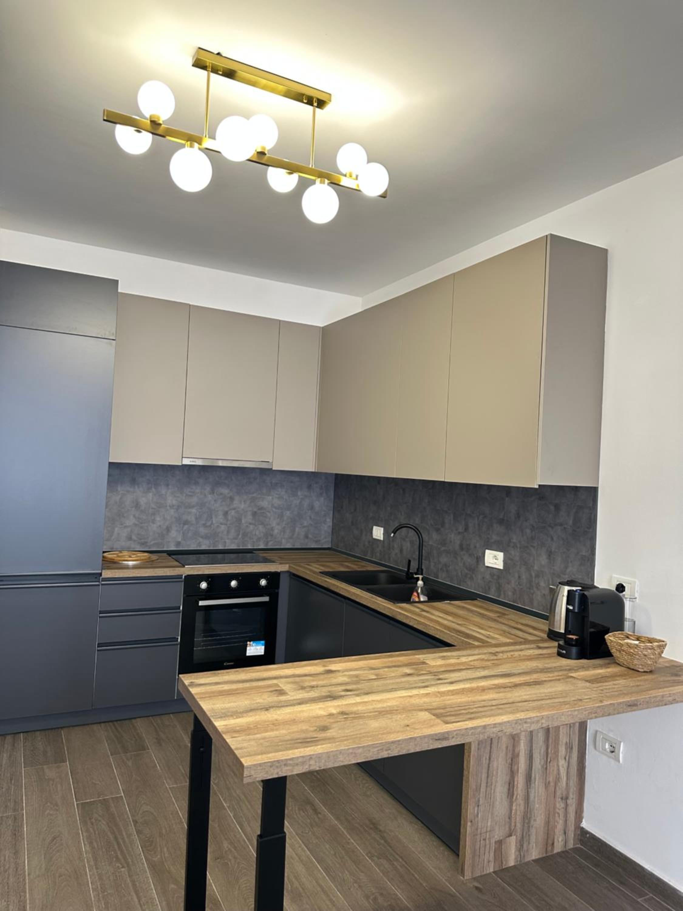 Free Parking Skanderbeg Square - Spacious Central Apartment