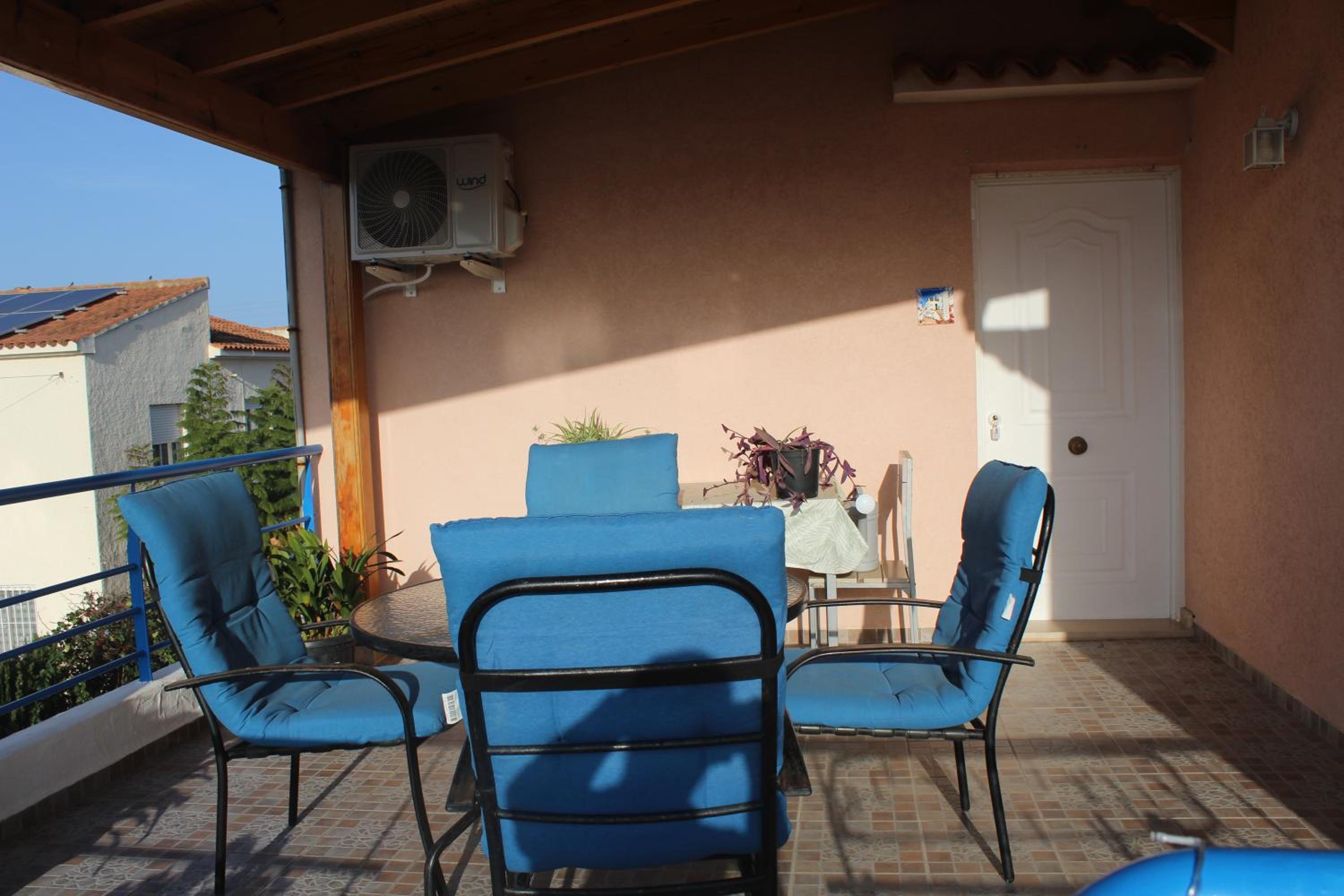 Photo 48