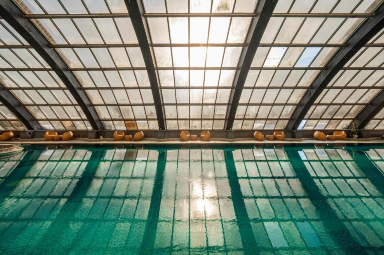 Green city Sea View Luxury with Free Pools