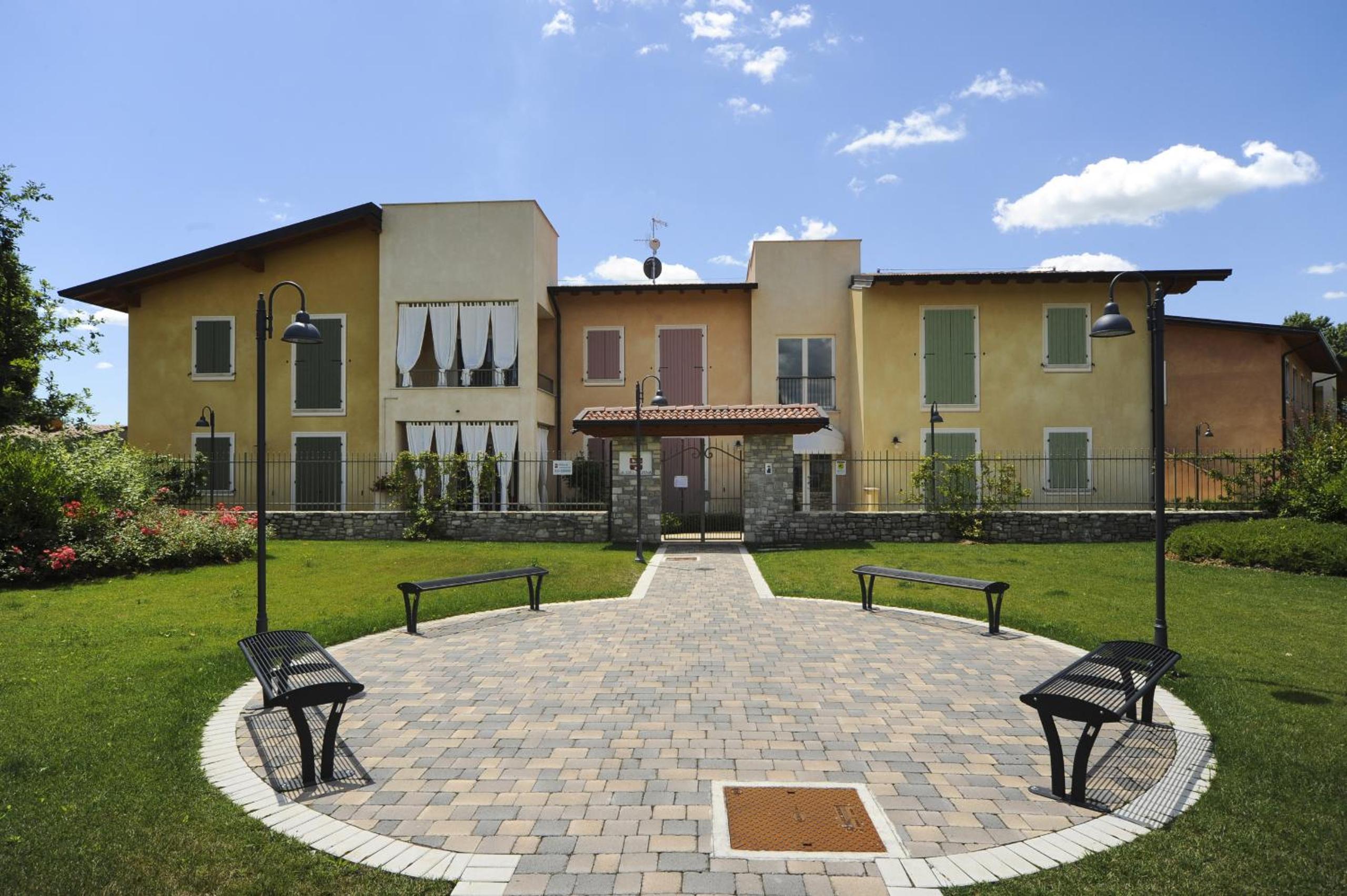 Le Corti Caterina Apartments with pool by Wonderful Italy