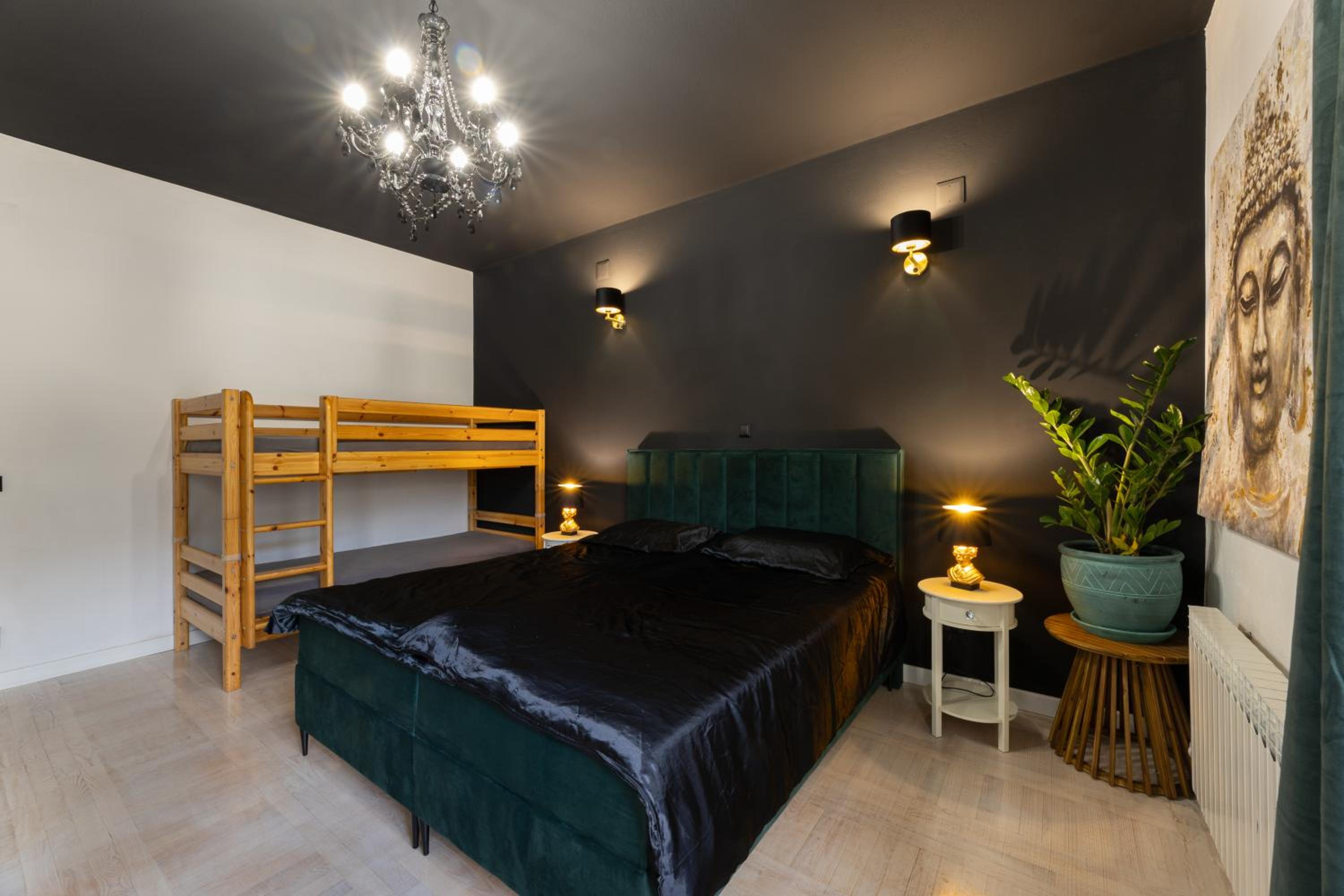 Lux apartment Sara with heated pool and jacuzzi view 4