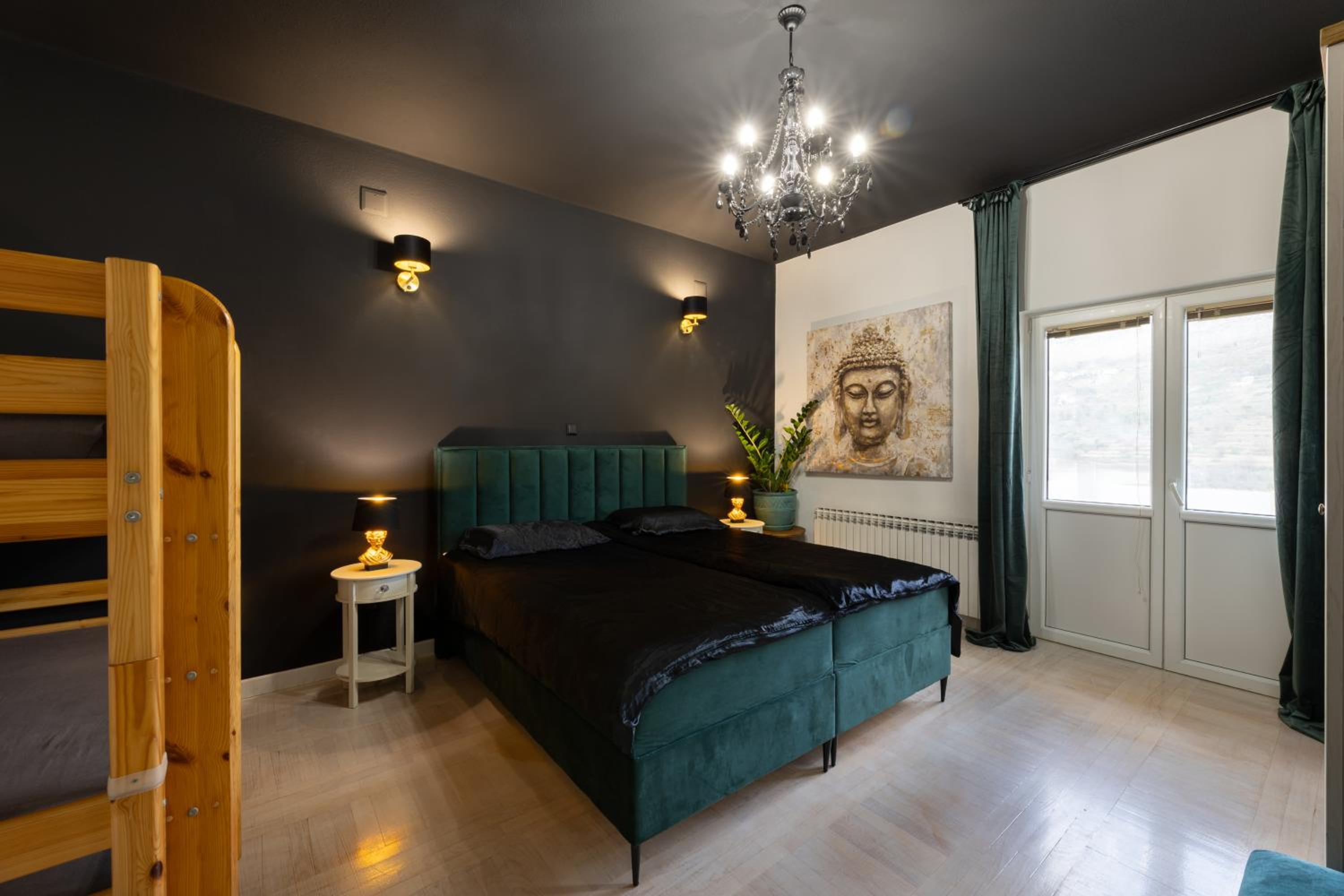 Lux apartment Sara with heated pool and jacuzzi view 5