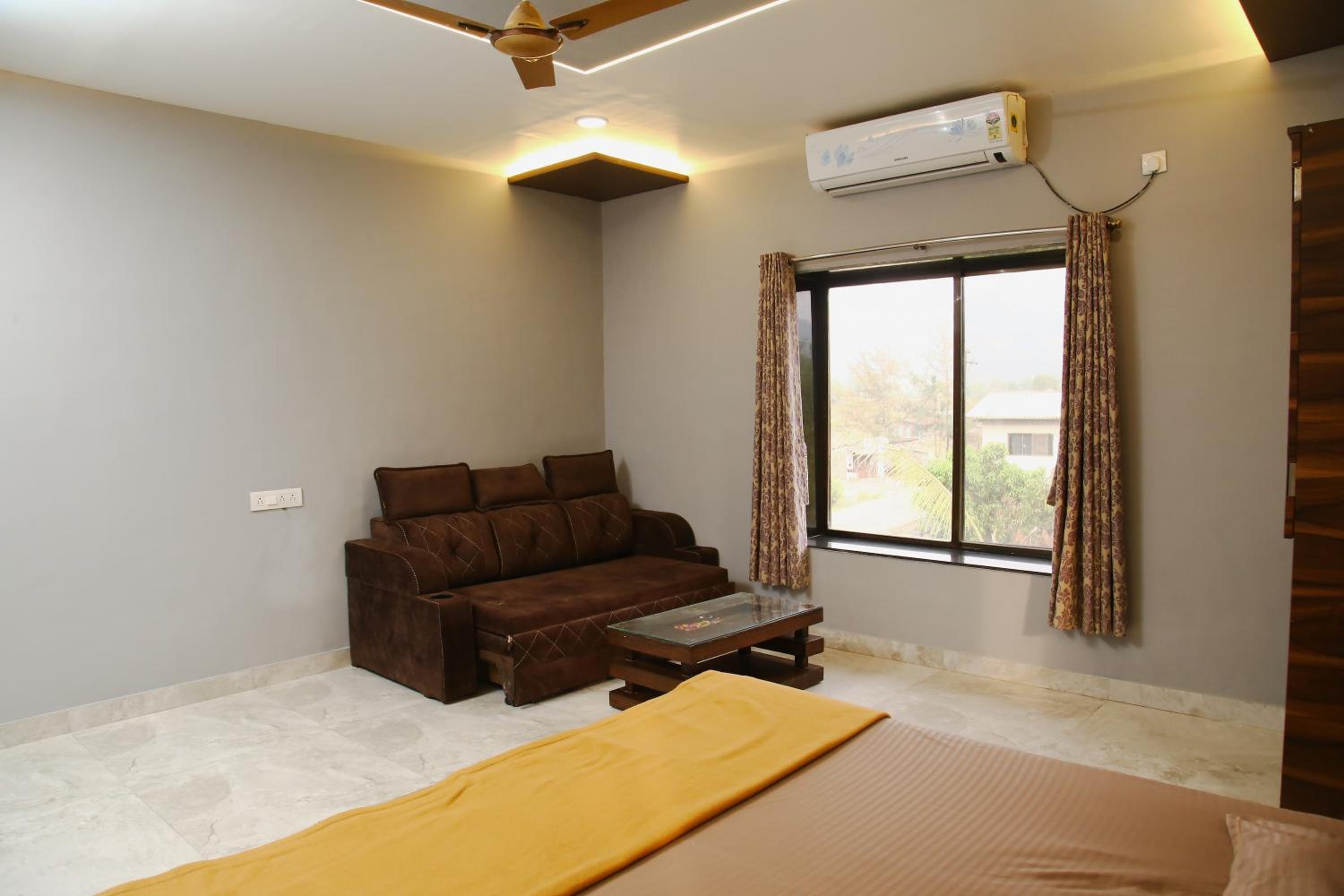 Royal Escape Lonavla