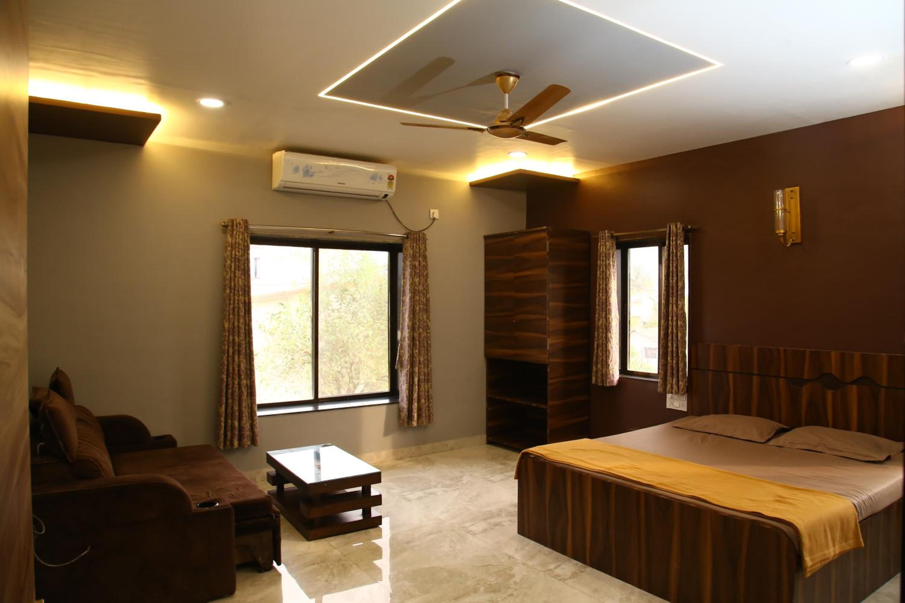 Royal Escape Lonavla