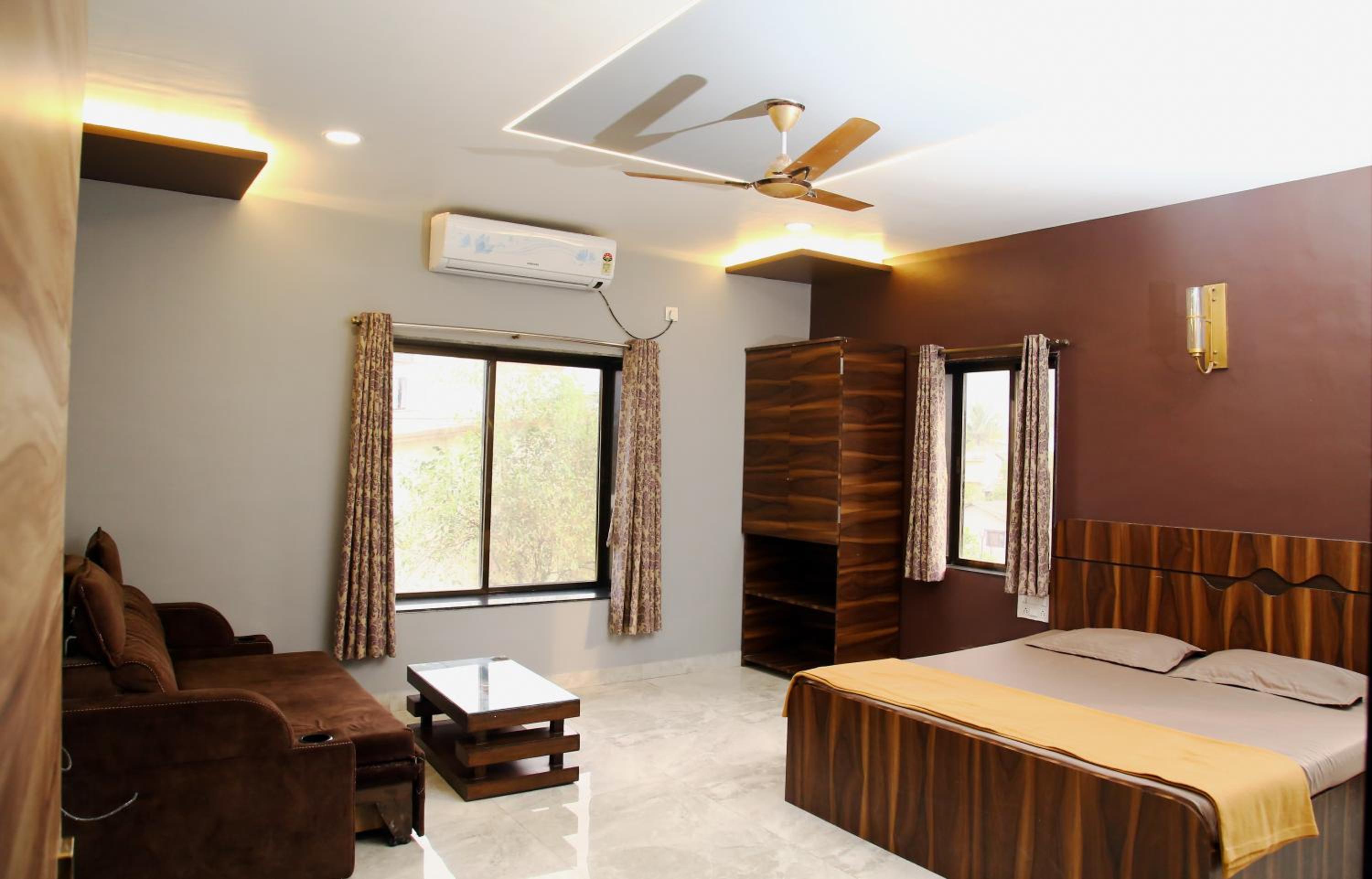 Royal Escape Lonavla