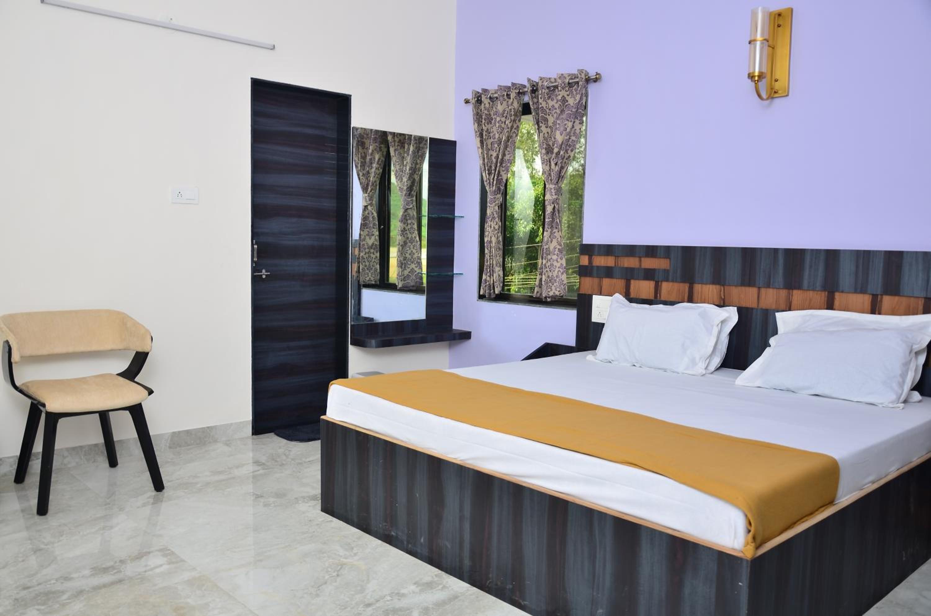 Royal Escape Lonavla