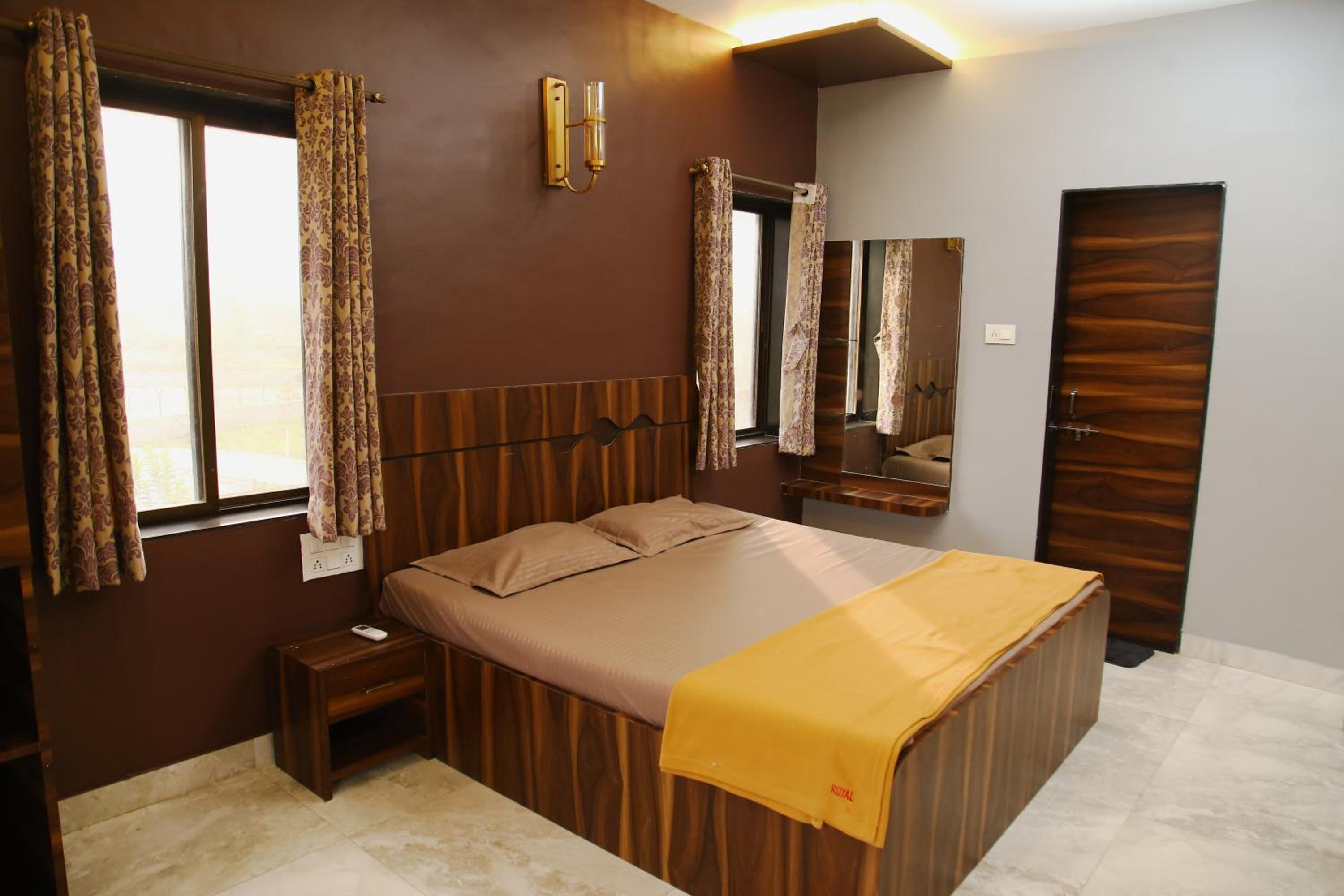 Royal Escape Lonavla