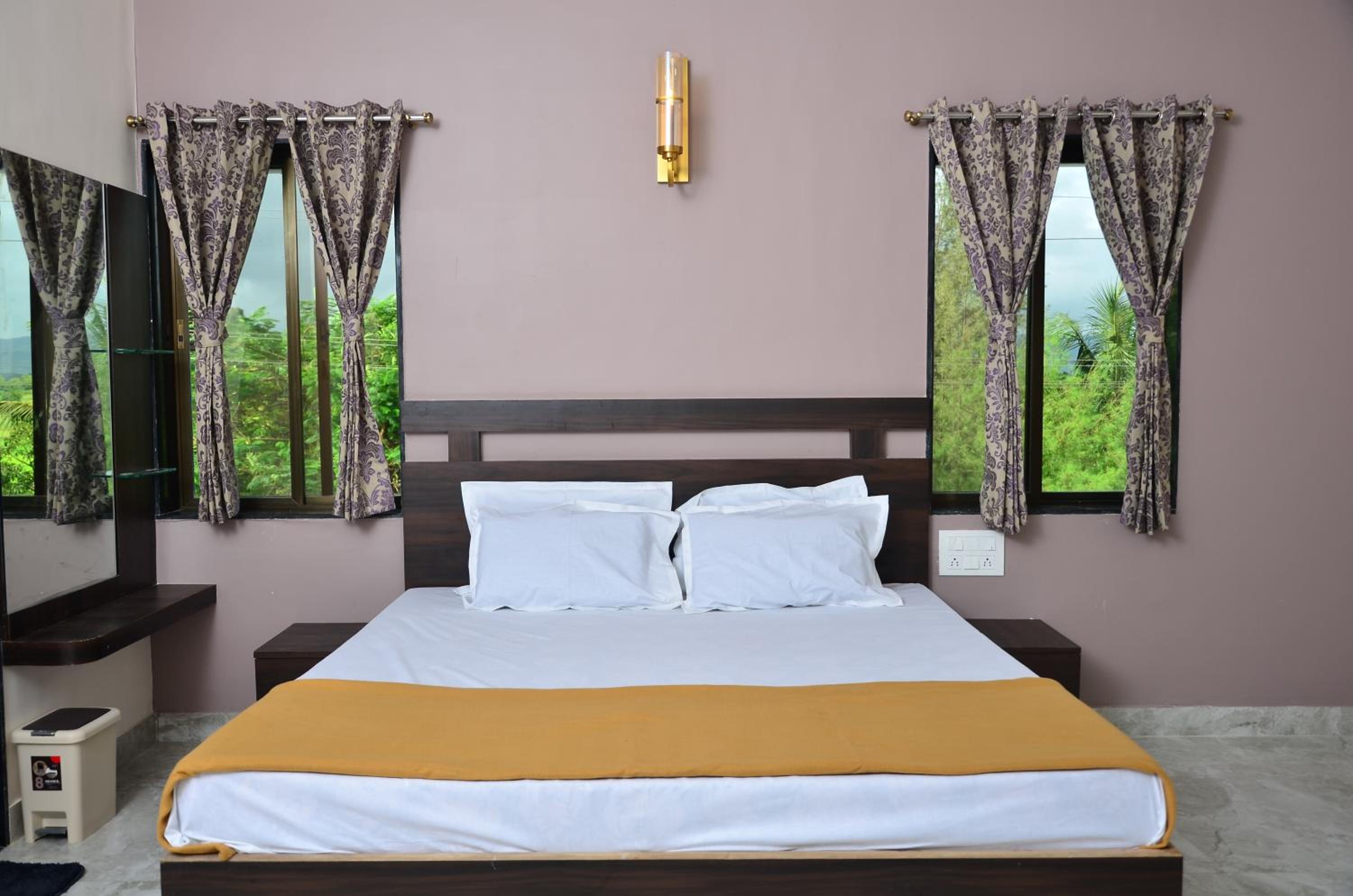 Royal Escape Lonavla