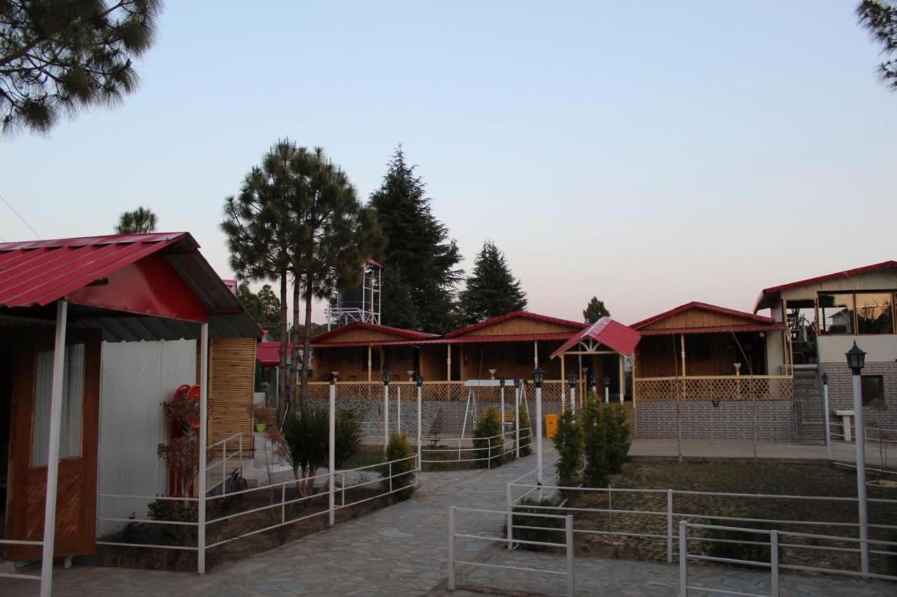 The Chail Heights Hotel and Resort view 2
