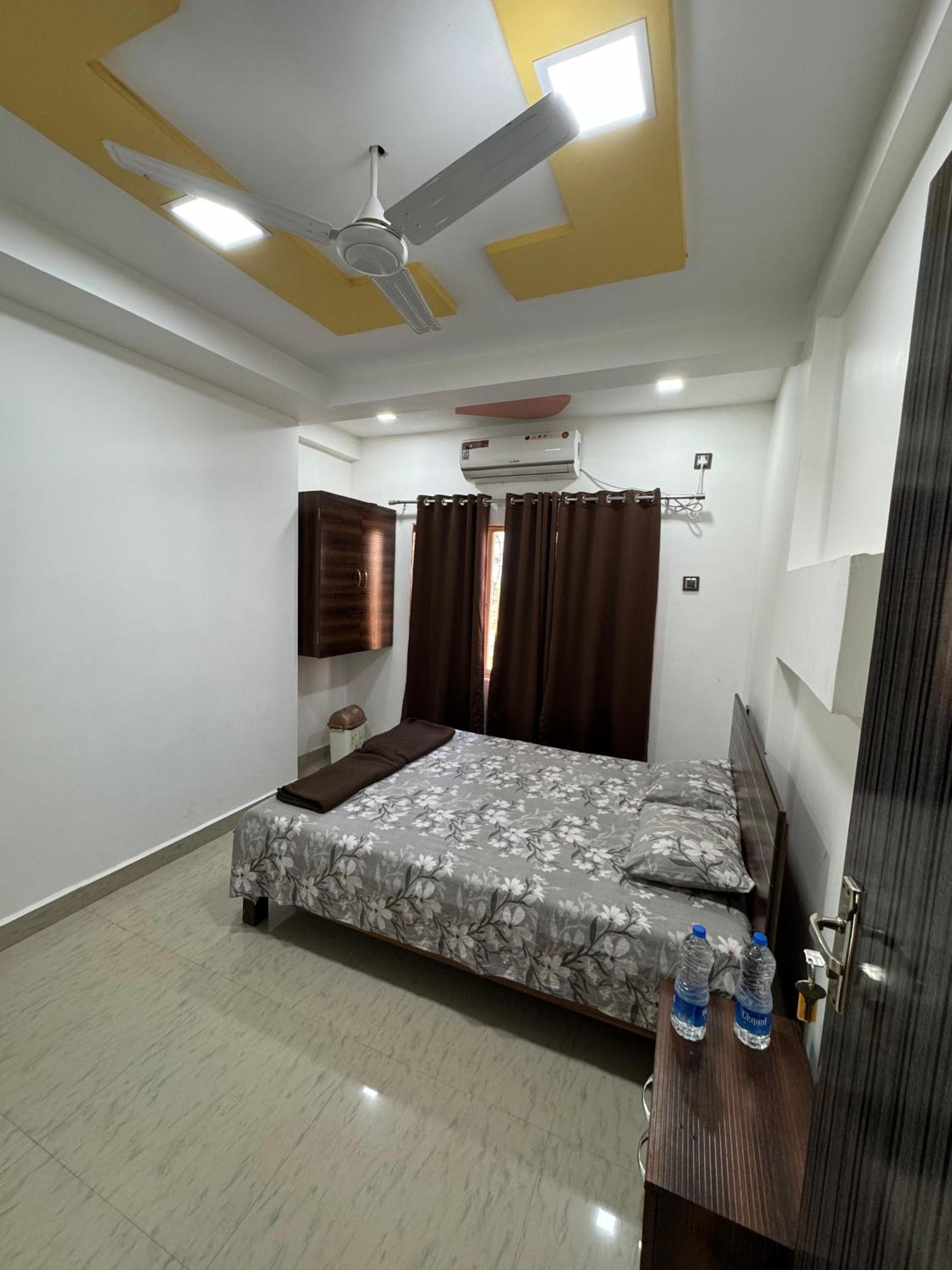 Nadkar Holiday Inn view 4