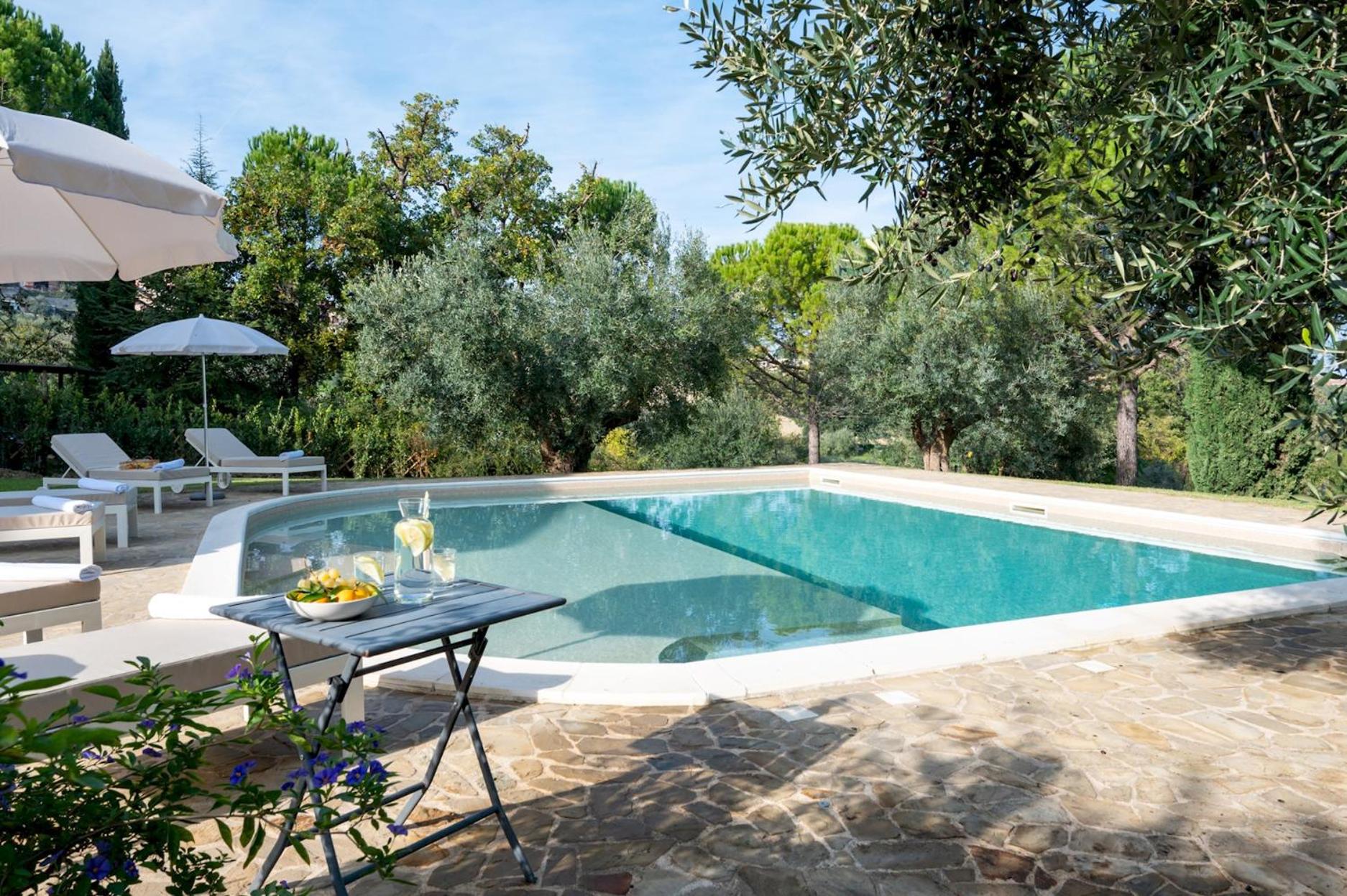 VILLA CHERUBINI 8&1, Emma Villas view 2