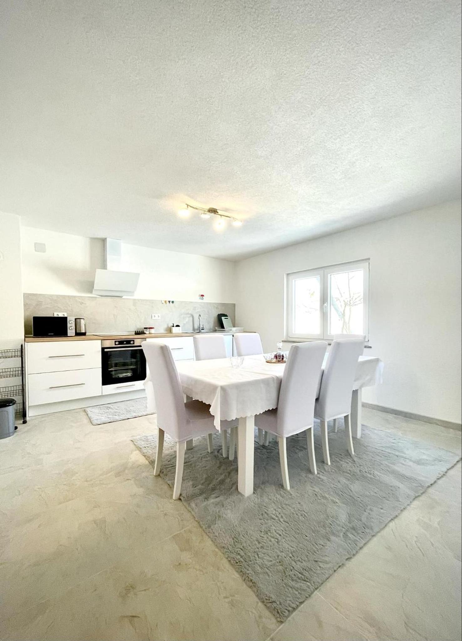 Apartment Melissa view 5