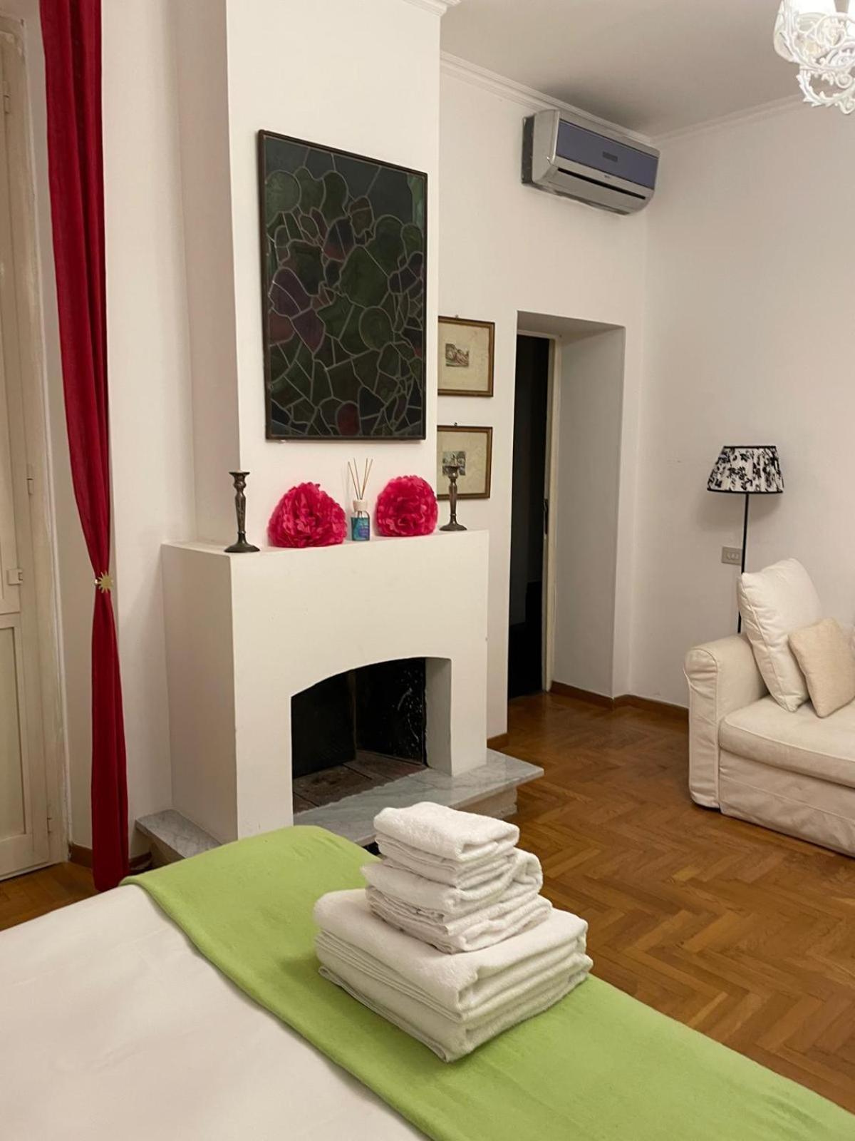 Stylish Studio in Roman Building