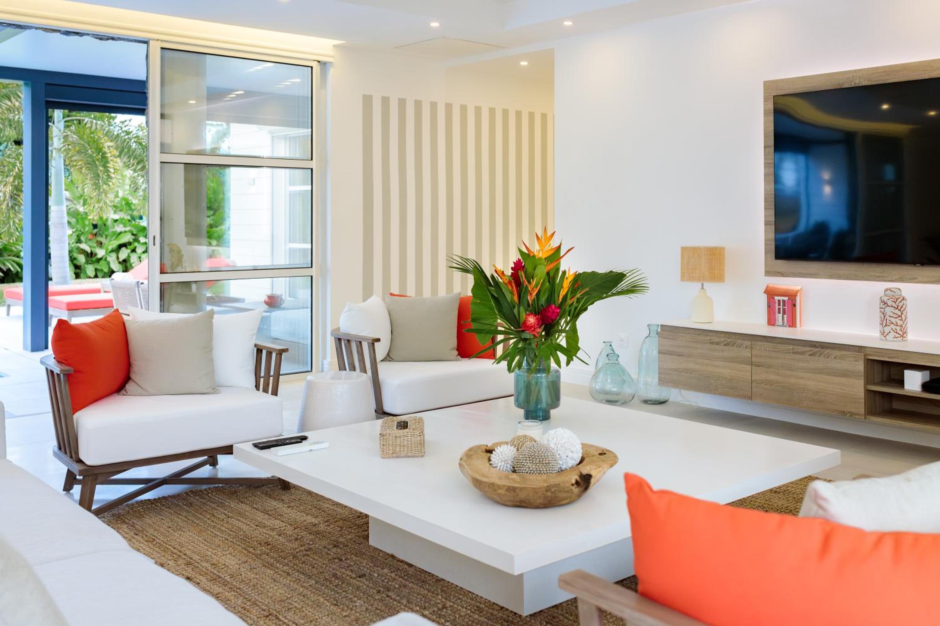 Hill Rock villas - Rouge Corail view 5