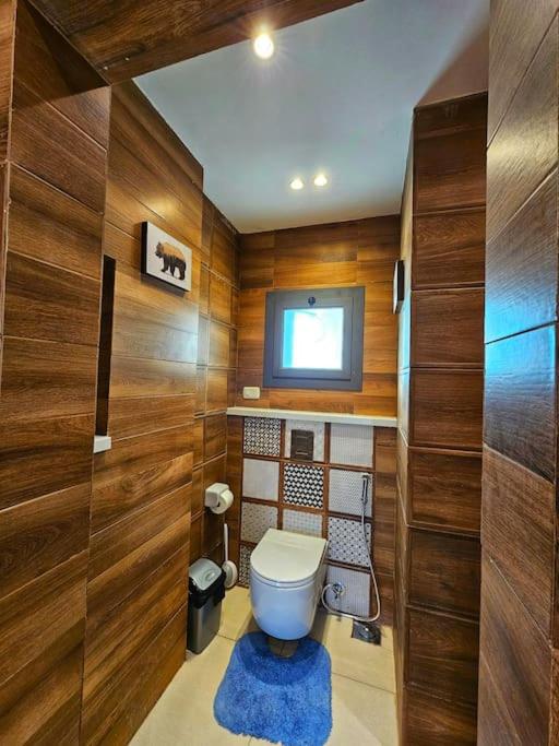 Deluxe Studio Spacious Prime Location bathtub