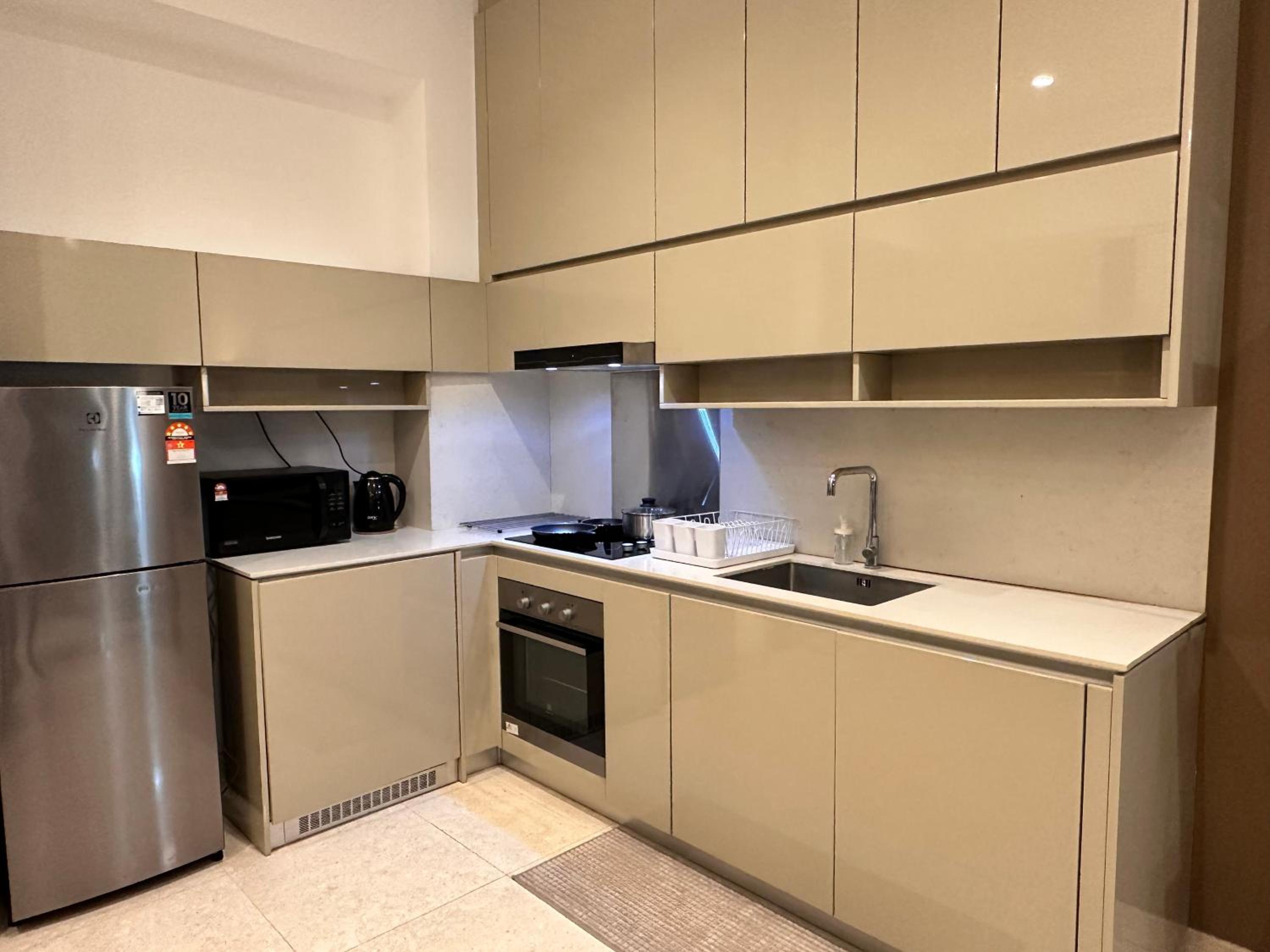 LUCENTIA RESIDENCE HOLYDAY IN Kl
