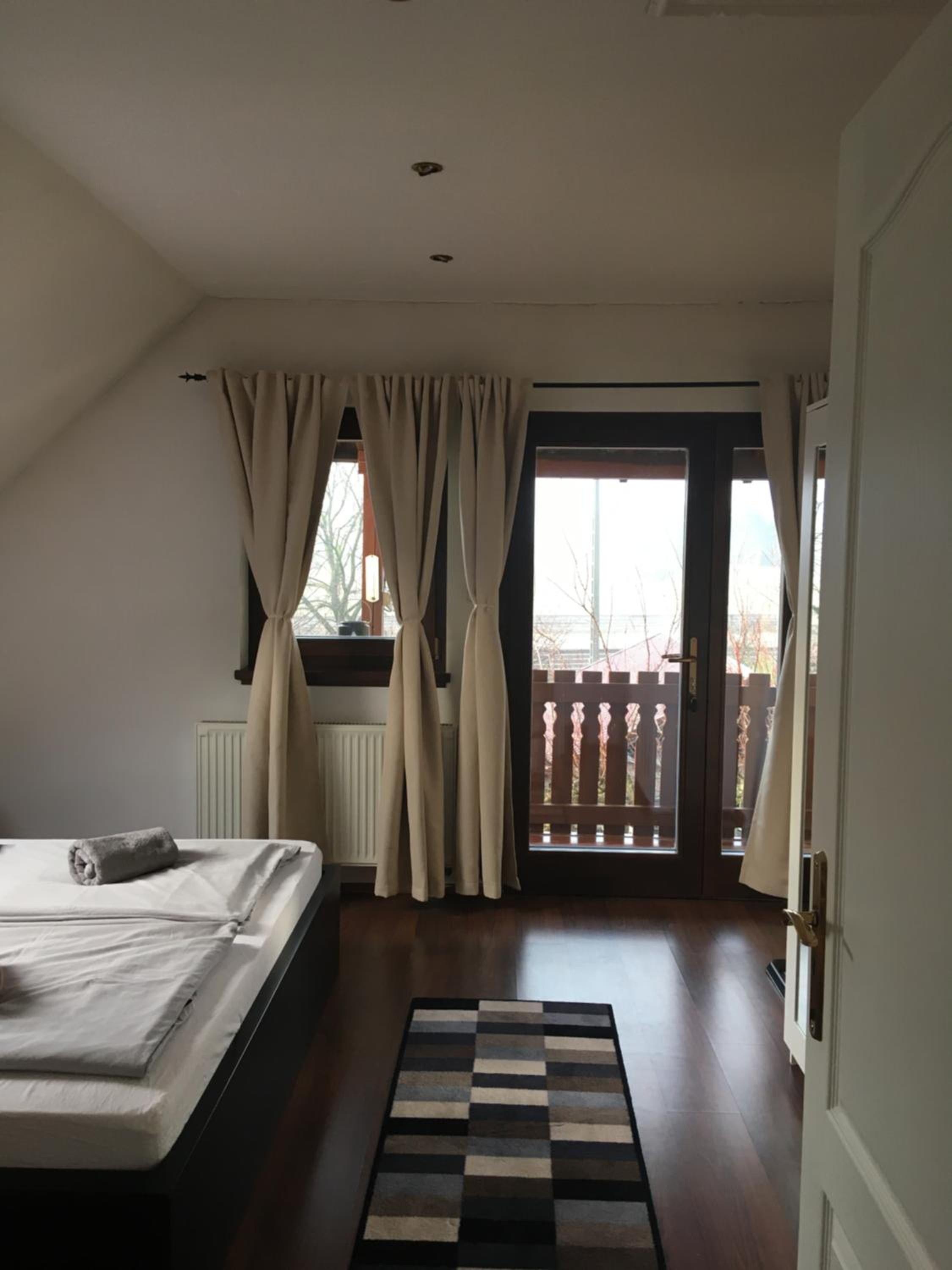 CsaládiHáz Apartman