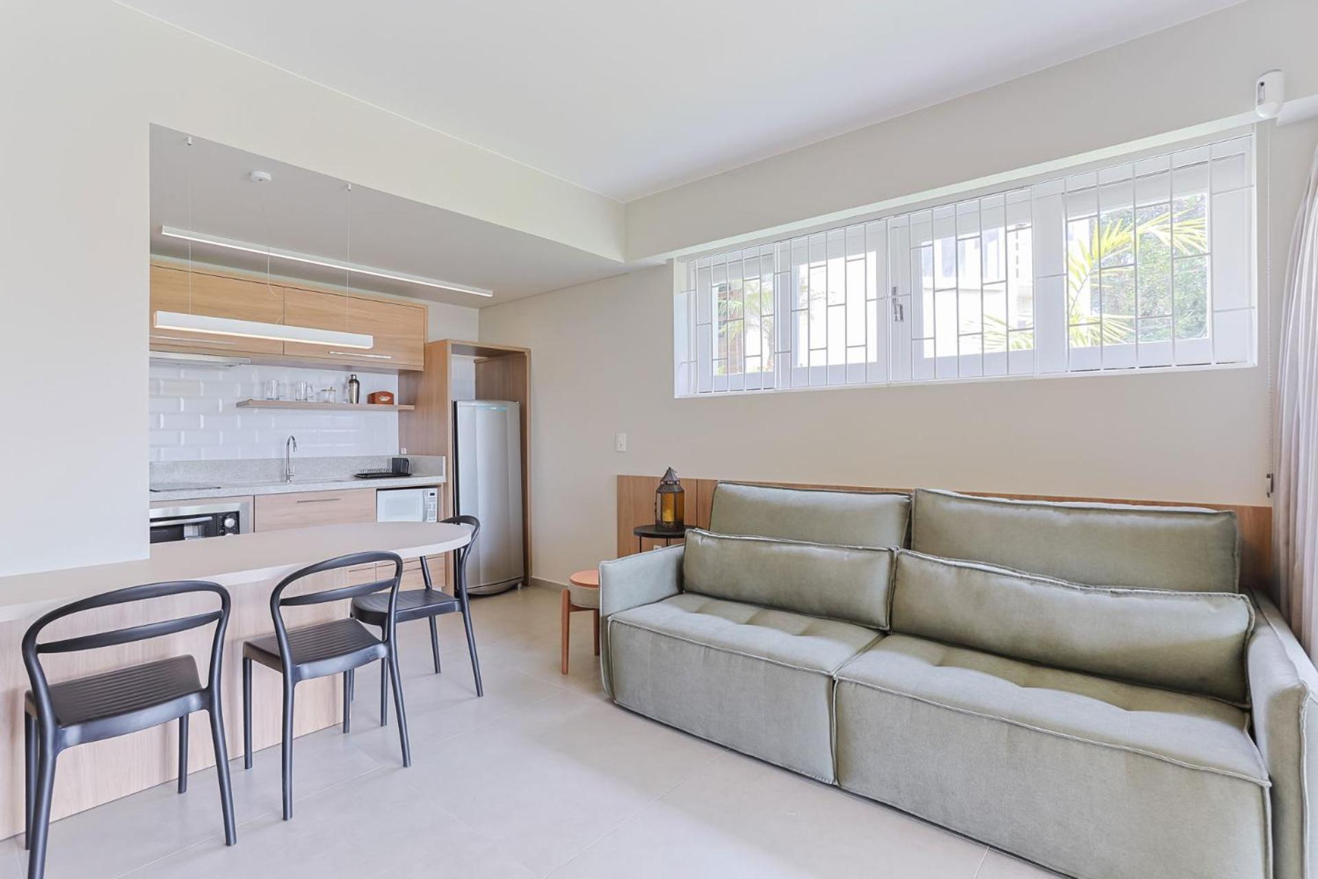 Natureza exuberante: Loft na Praia Brava SX9497