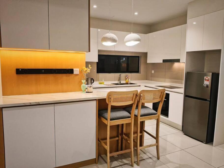 4B3R Lux Penthouse Astoria Ampang