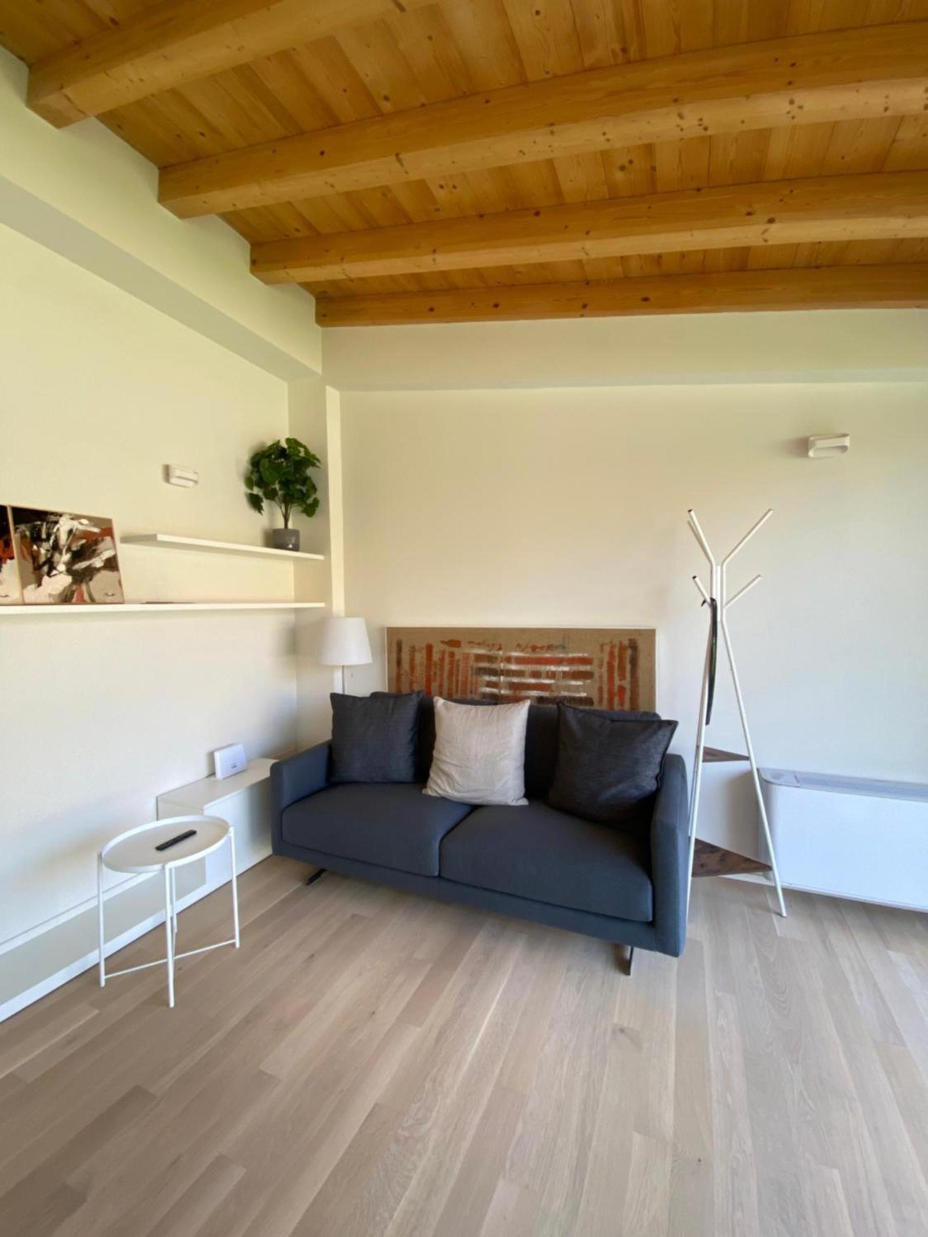Little Mier Iseo view 2