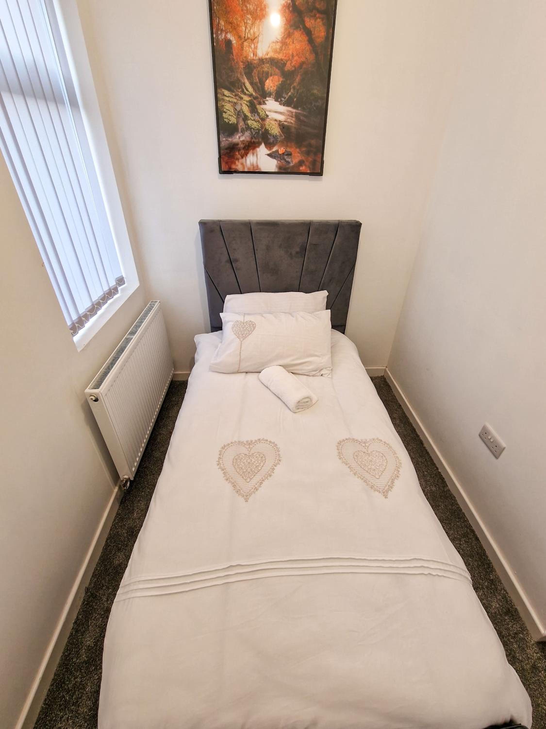City SuperHost - Lovely 5 Bed Close To City Centre photo 2