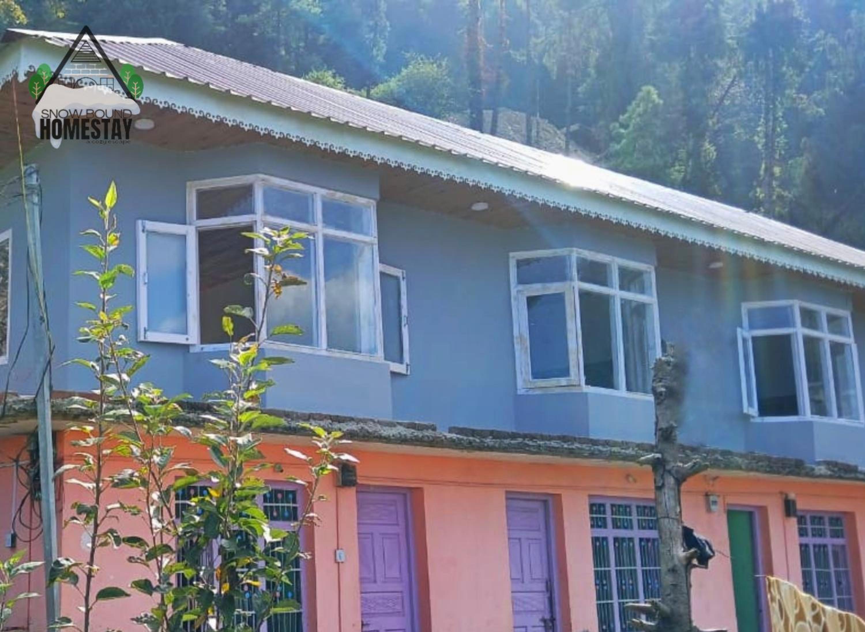 Snow Bound Homestay - A Cozy Escape view 2