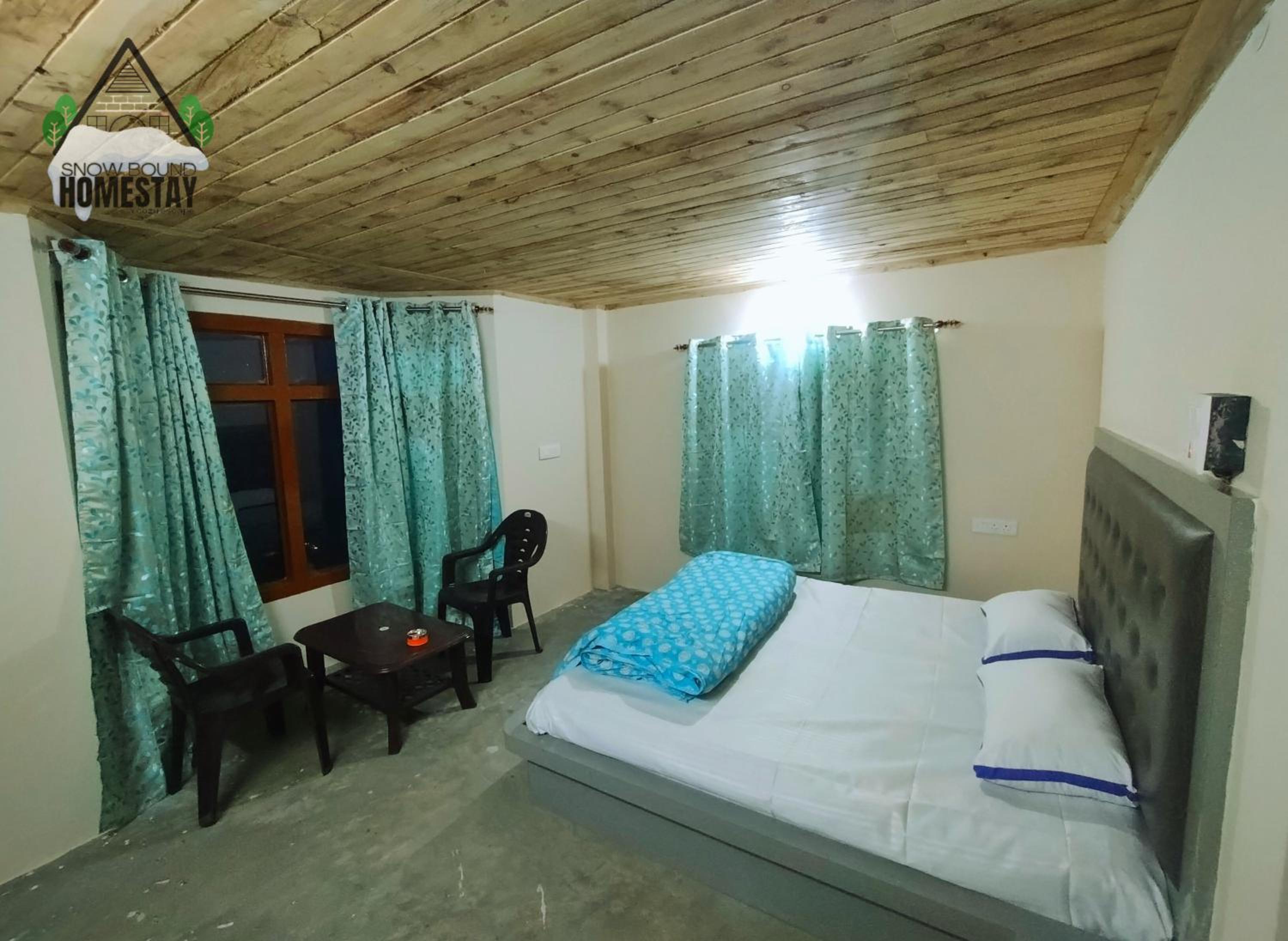 Snow Bound Homestay - A Cozy Escape view 3