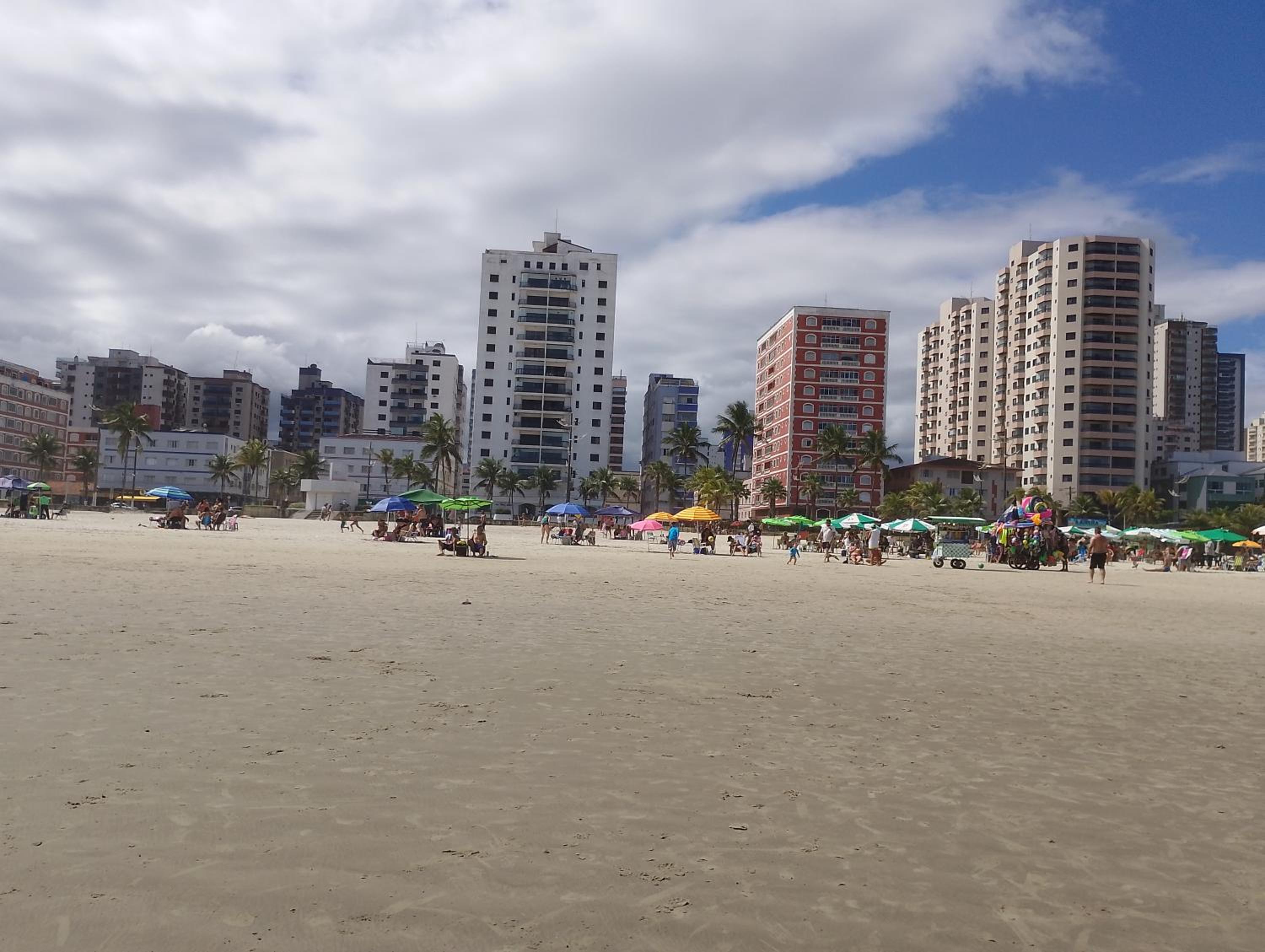 Apto Domeni, seu conforto a 10 min da praia!