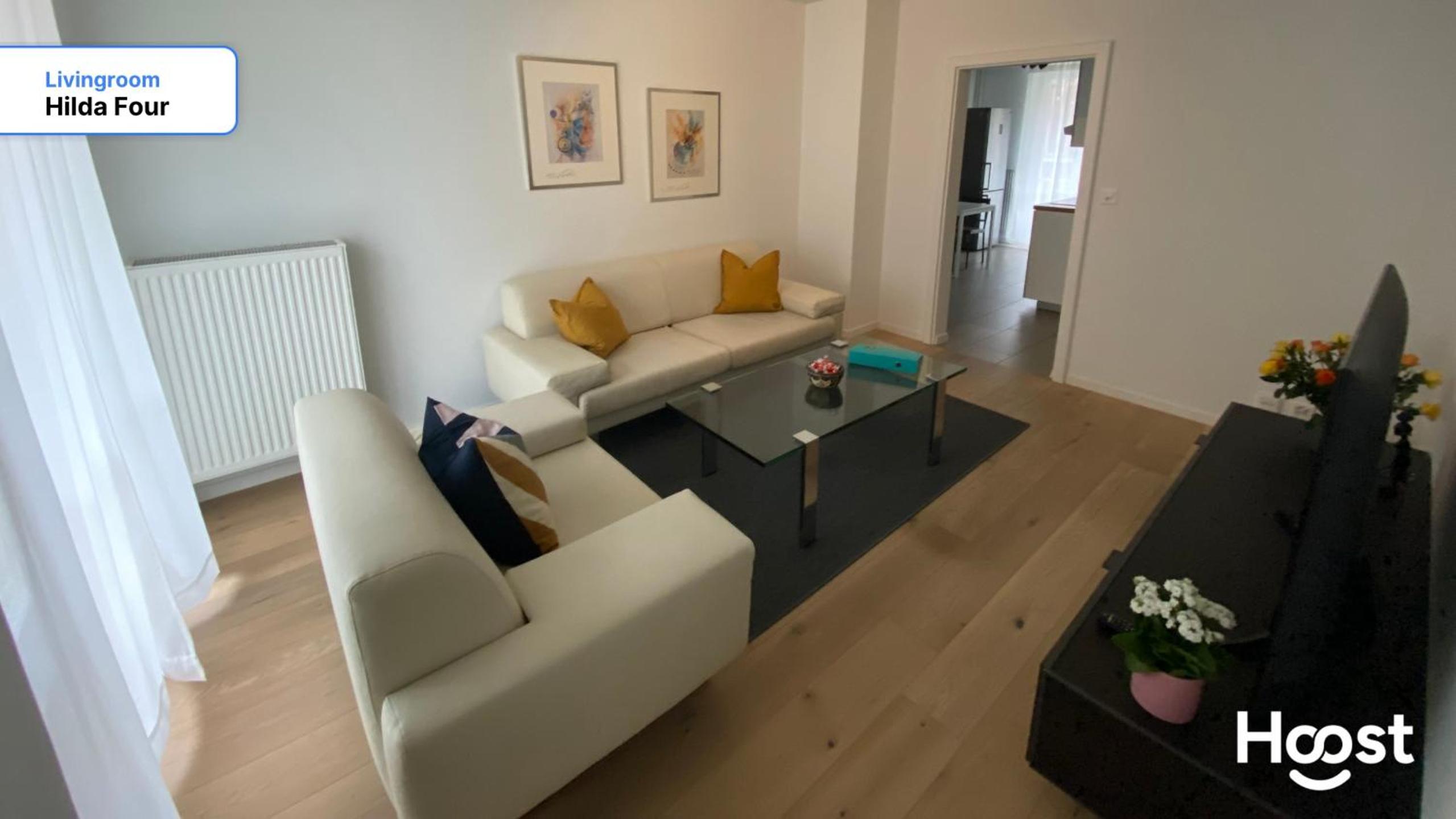 H4 Family apartment, central, quite, modern