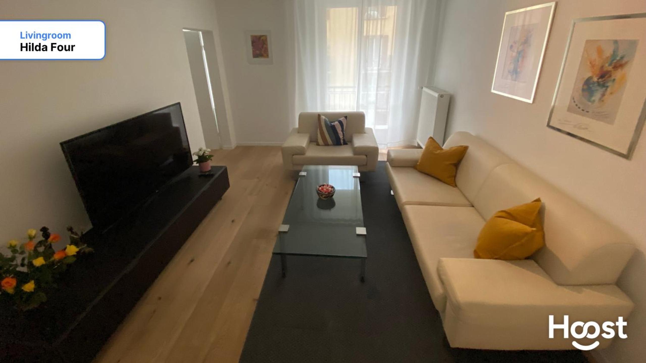 H4 Family apartment, central, quite, modern