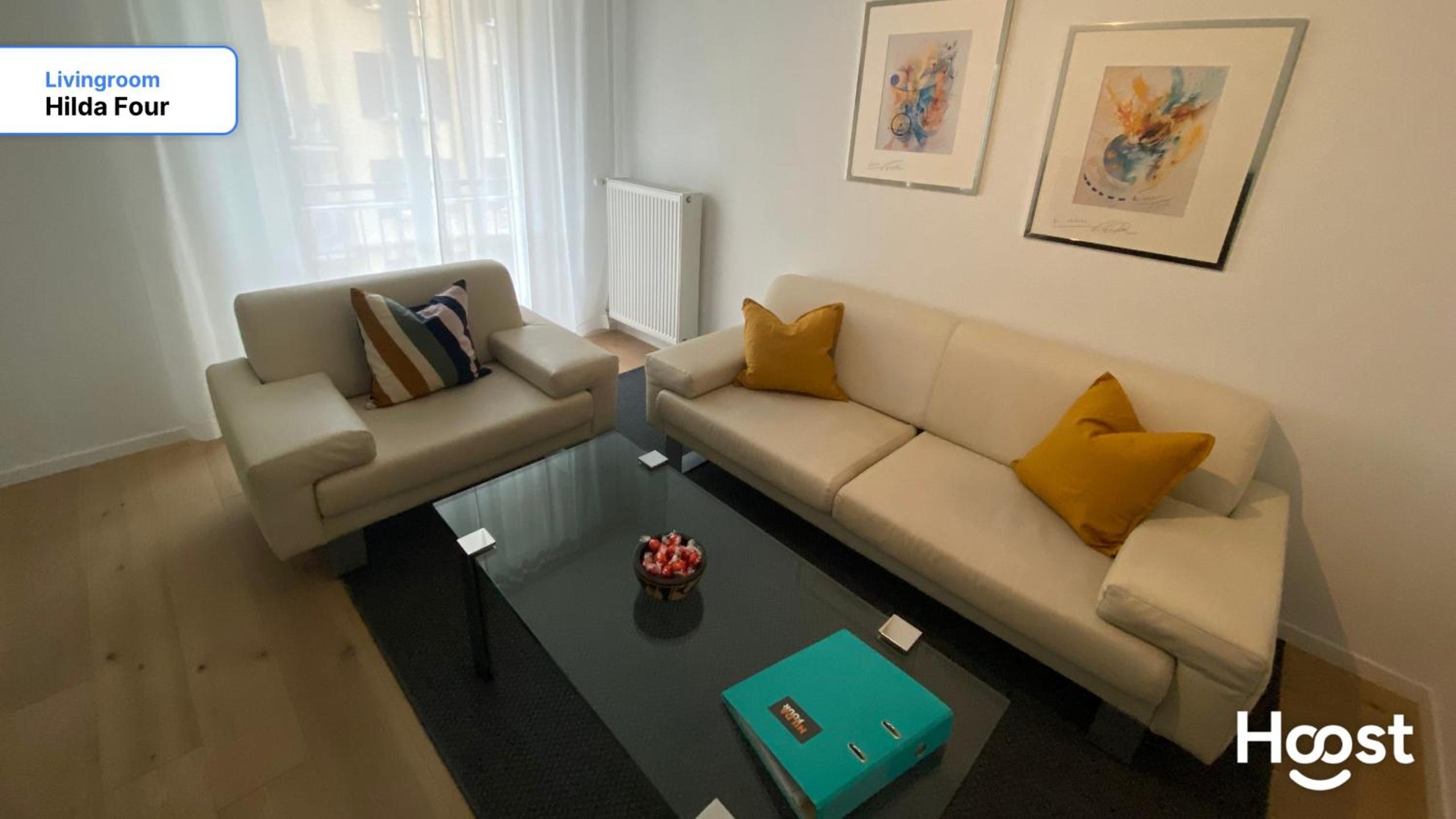 H4 Family apartment, central, quite, modern