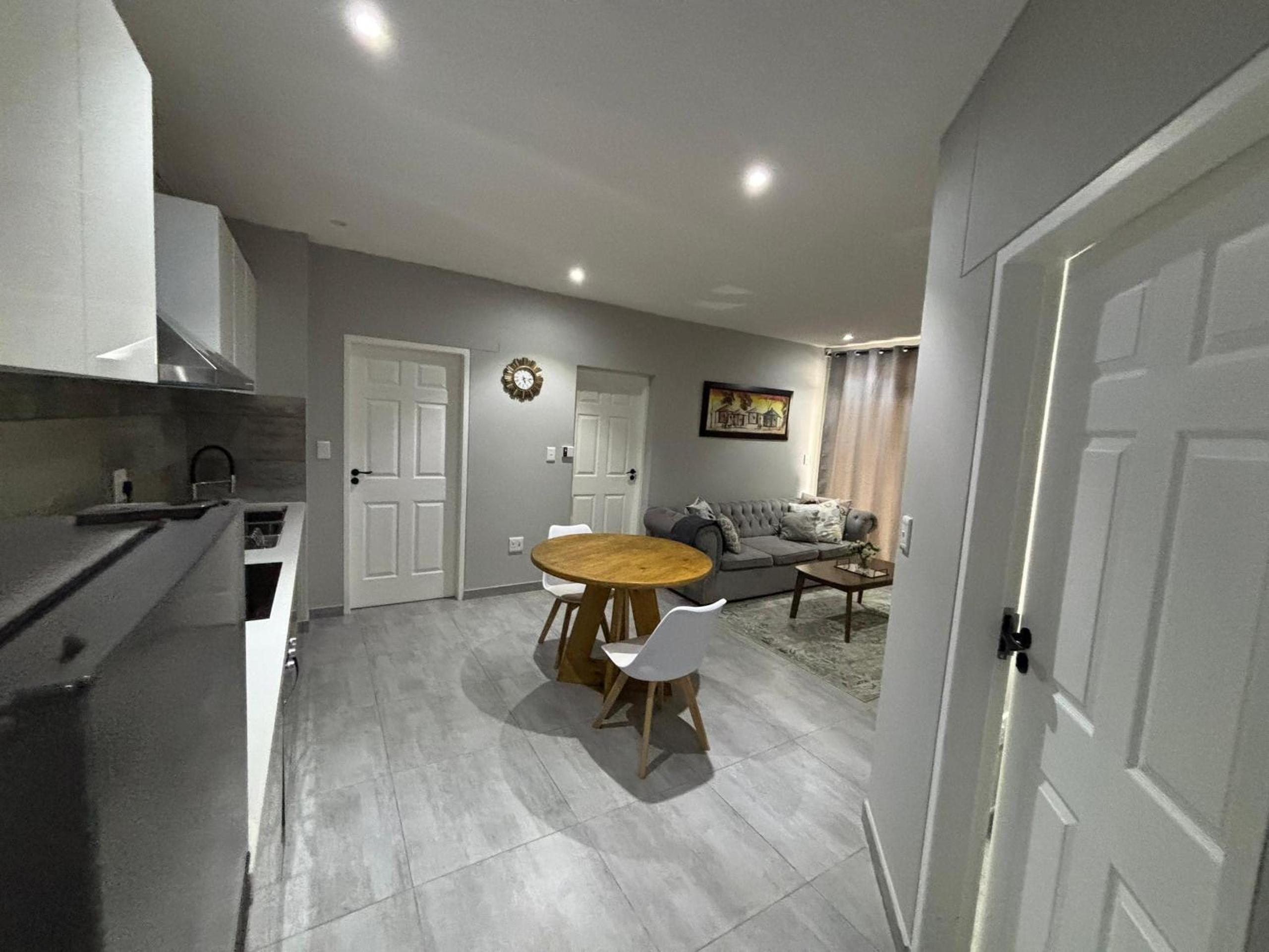 Swakop Luxurious Apartment with Balcony