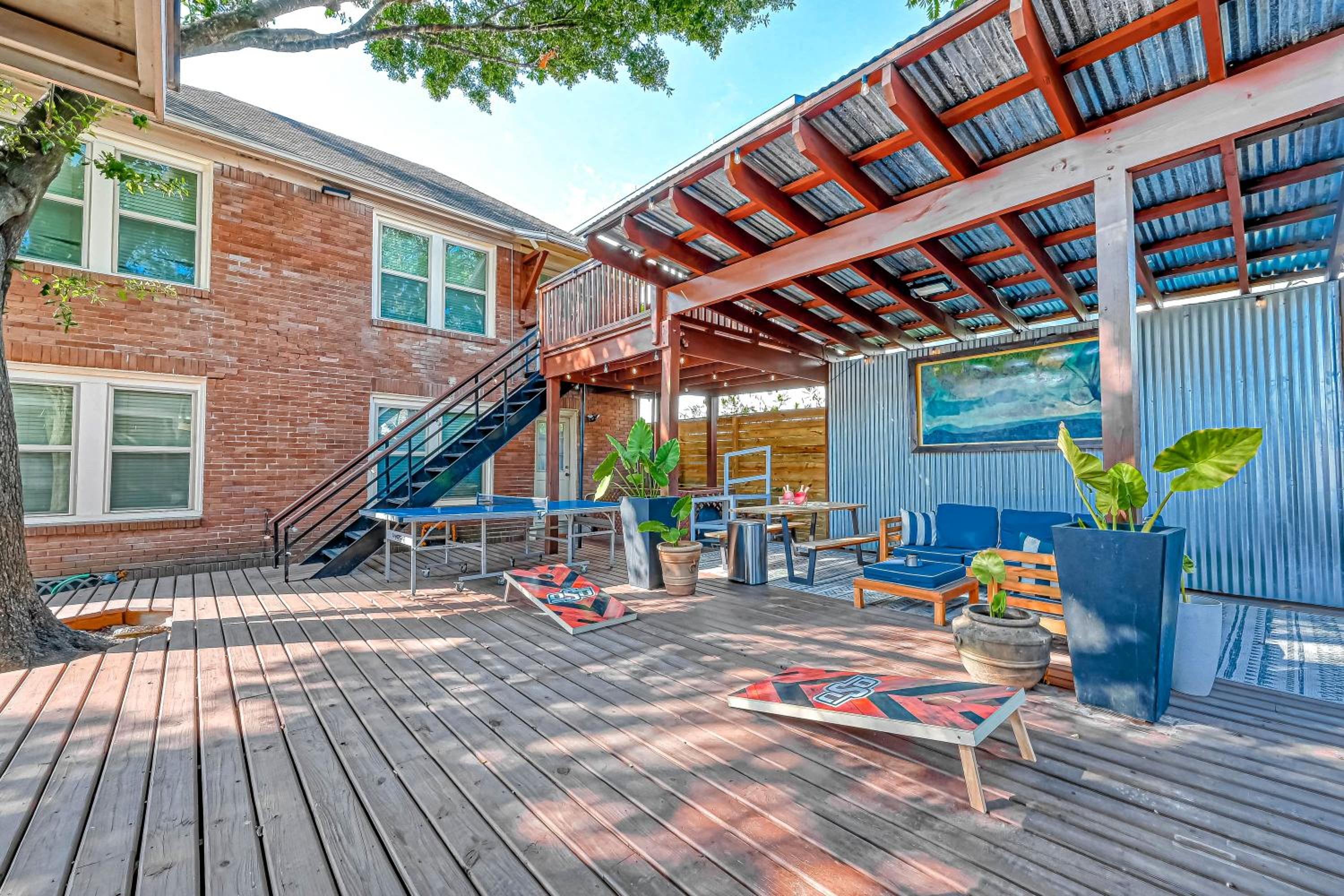 1709 Maryland 2 King Beds 1 Bath Bottom Apartment Duplex Pets Ok view 4
