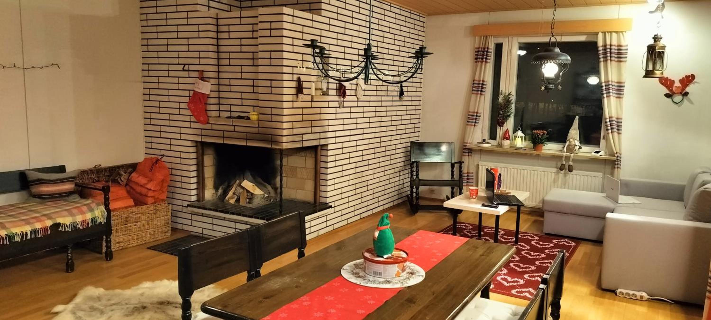 Aurora Holiday House