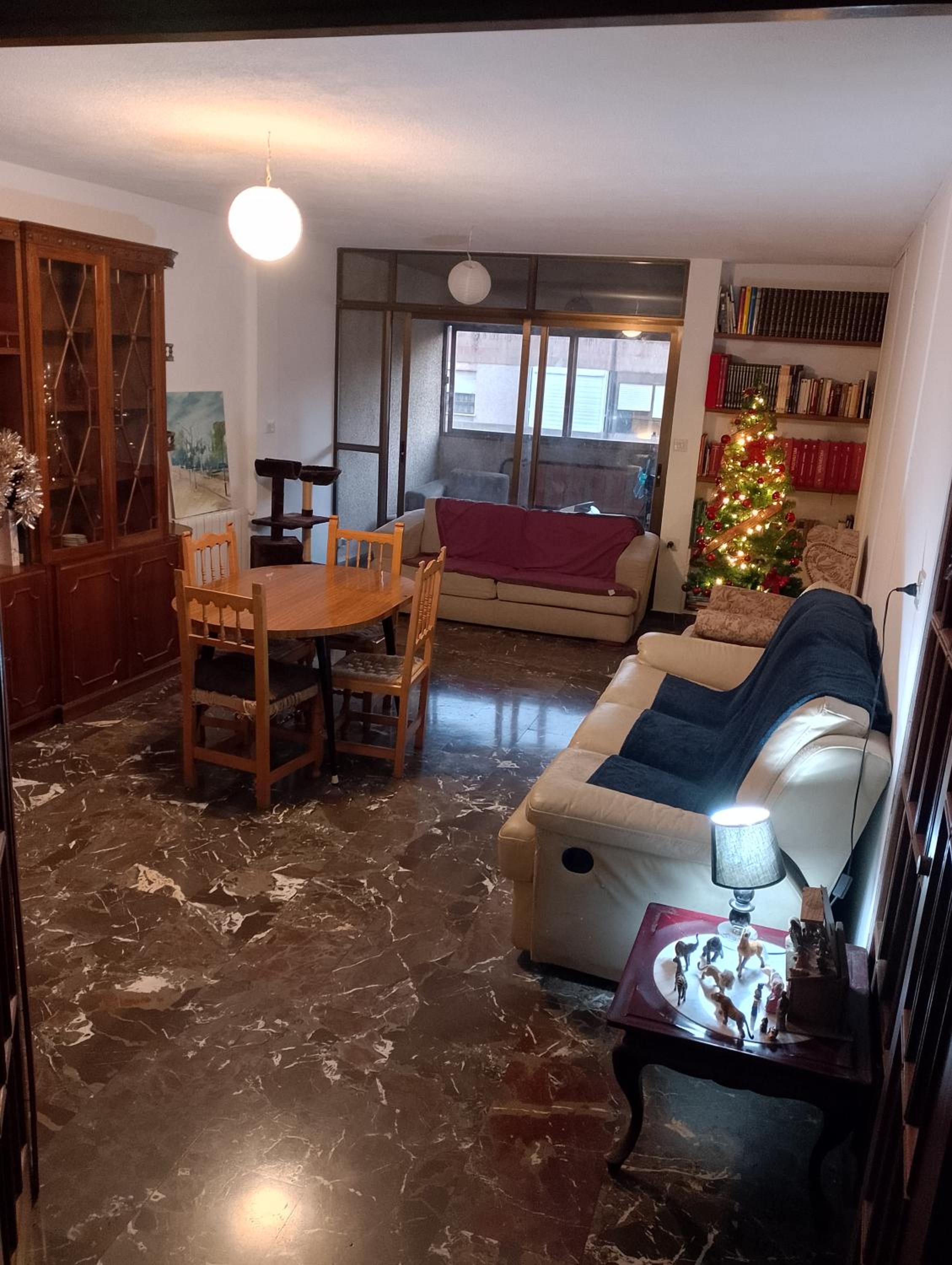Habitación amplia y cómoda