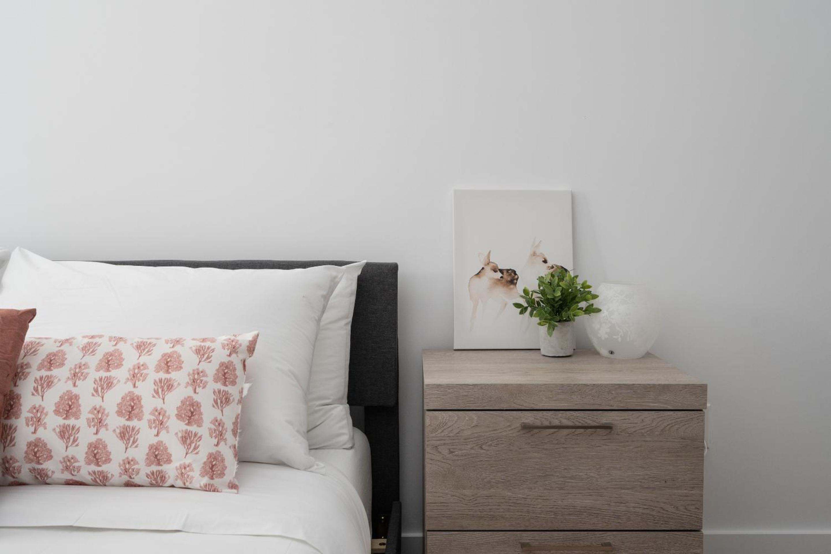 Boutique 4BR Luxury Residence 2 Floors Mile-End St-Laurent